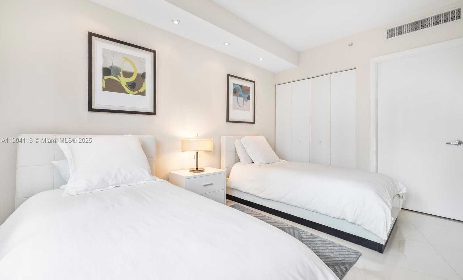 Small Image of 92 SOUTH WEST 3RD ST #310, Miami Number 25