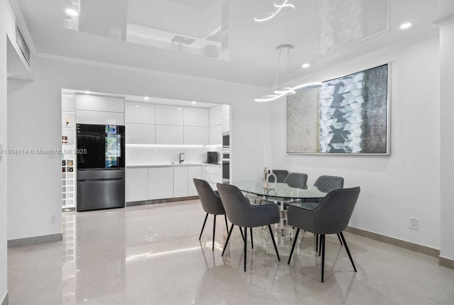 Small Image of 19390 COLLINS AVE #209, Sunny Isles Beach Number 3