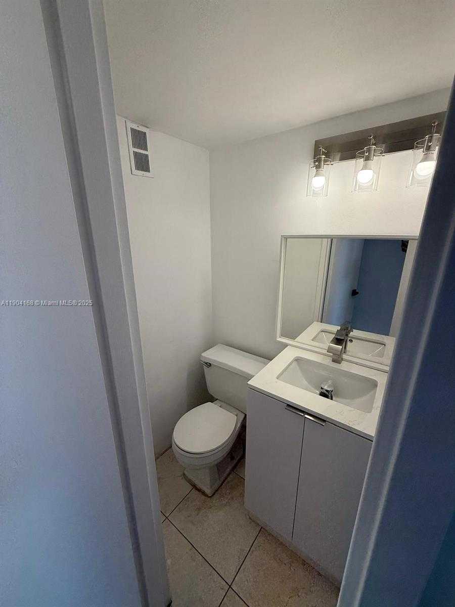 Small Image of 3660 NORTH EAST 166TH ST #805, North Miami Beach Number 11