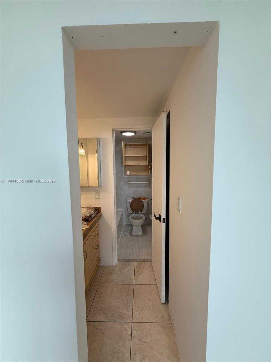 Small Image of 3660 NORTH EAST 166TH ST #805, North Miami Beach Number 9