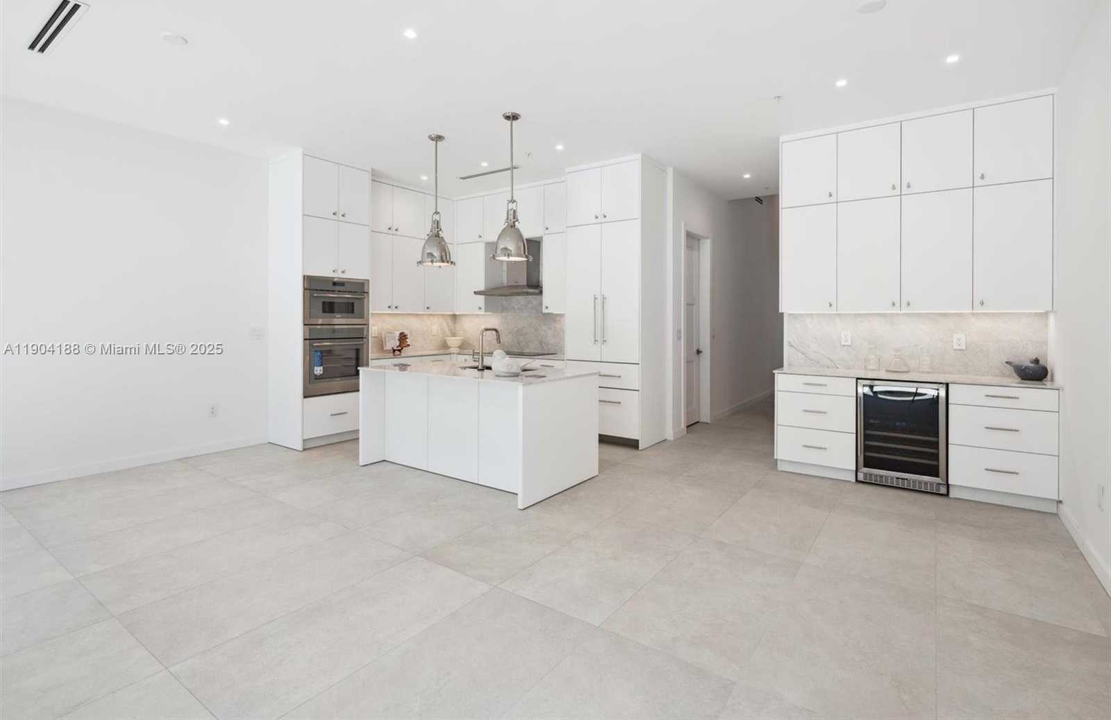 Small Image of 554 NORTH RIVERSIDE DR #B, Pompano Beach Number 10