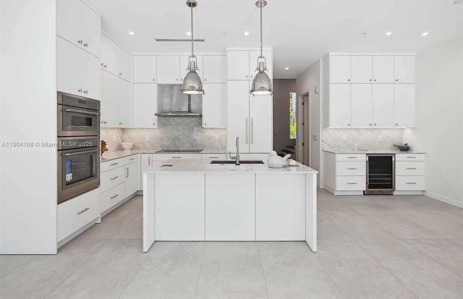 Small Image of 554 NORTH RIVERSIDE DR #B, Pompano Beach Number 12