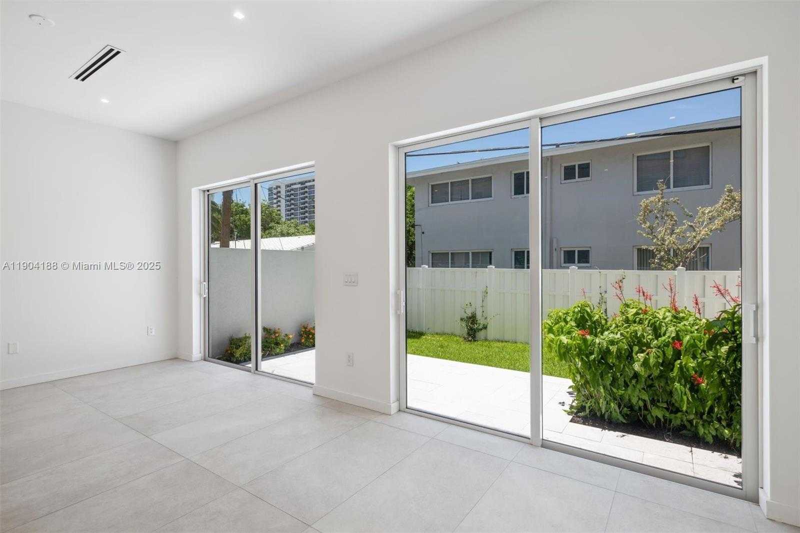 Small Image of 554 NORTH RIVERSIDE DR #B, Pompano Beach Number 18