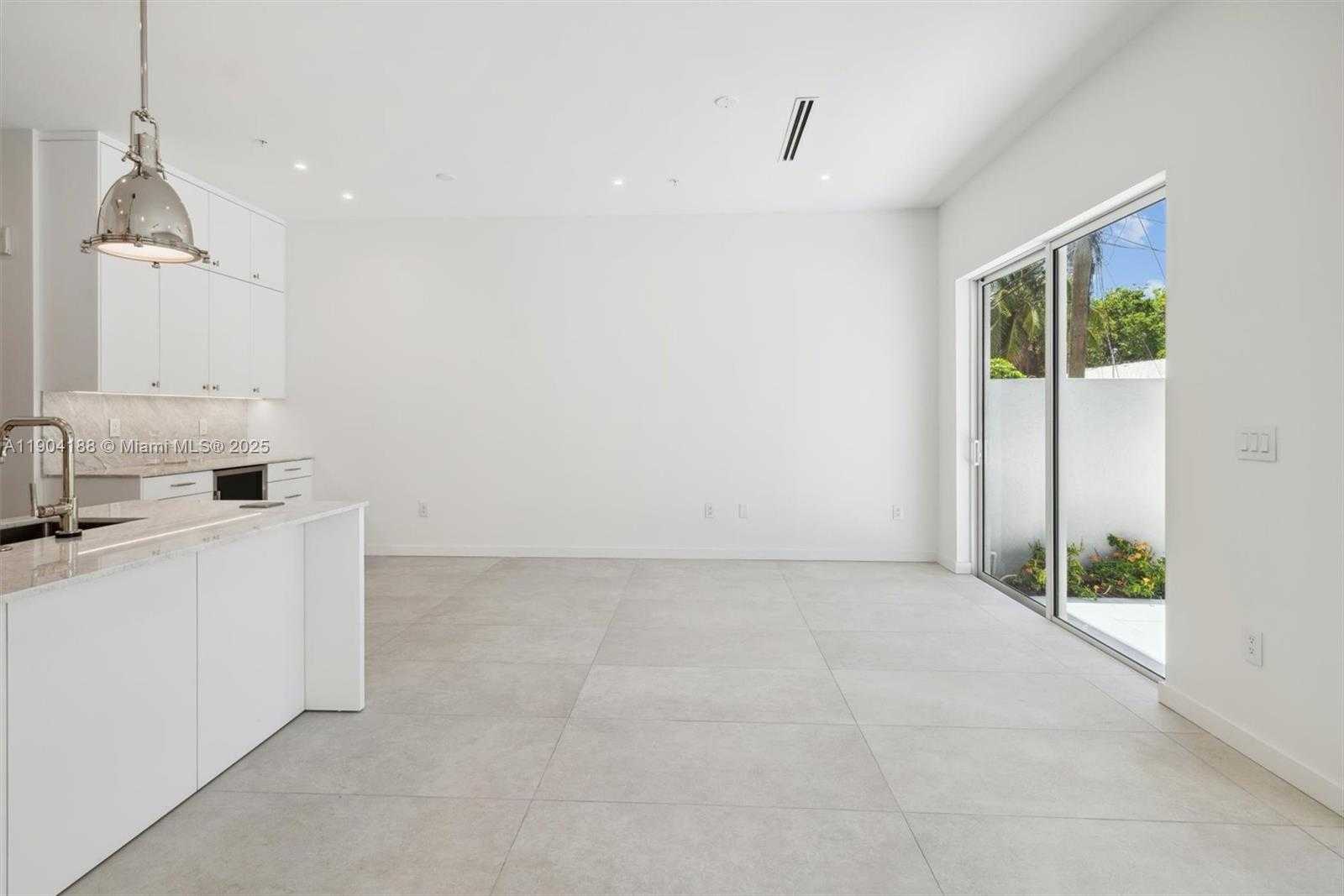 Small Image of 554 NORTH RIVERSIDE DR #B, Pompano Beach Number 20