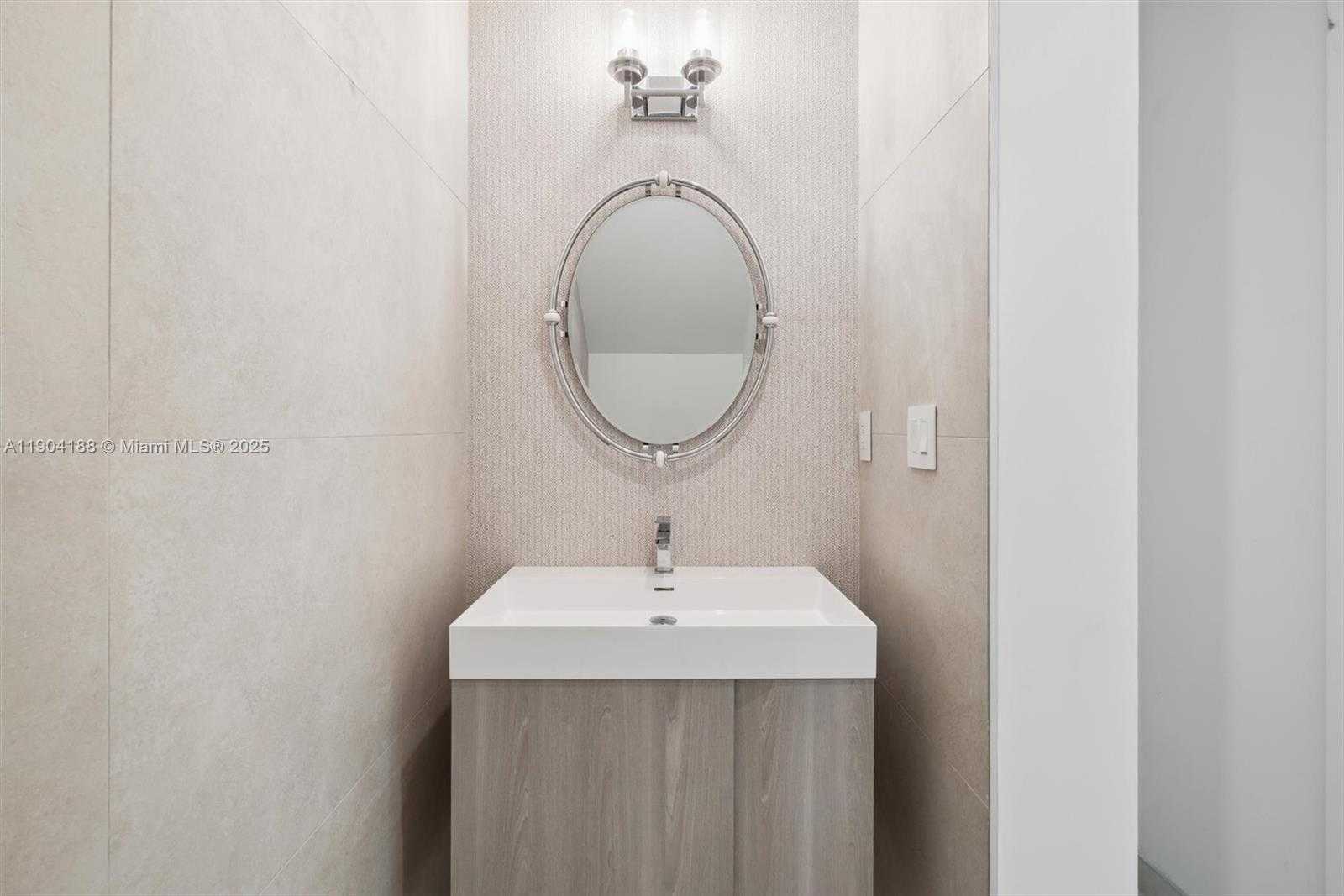 Small Image of 554 NORTH RIVERSIDE DR #B, Pompano Beach Number 23