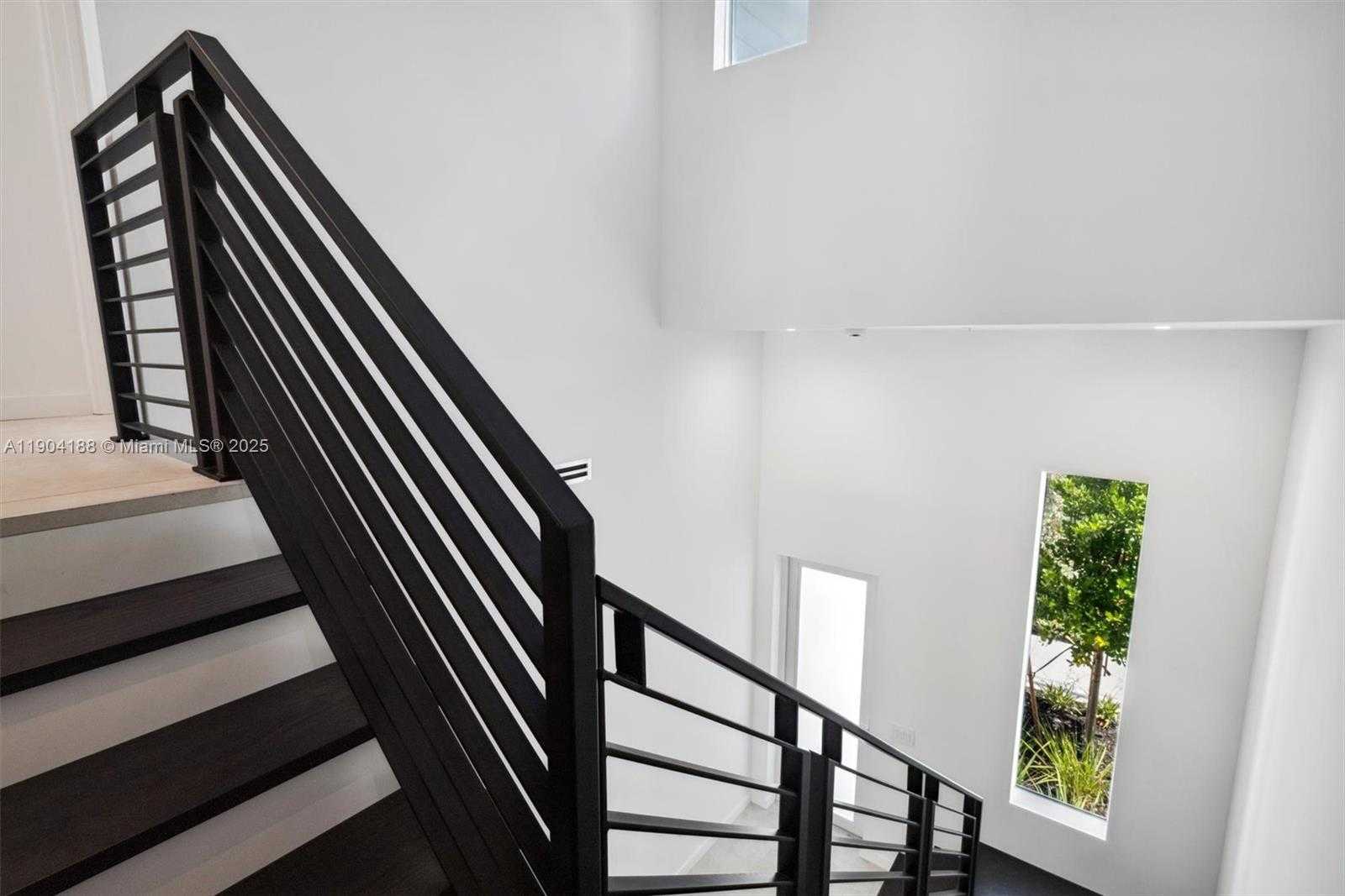 Small Image of 554 NORTH RIVERSIDE DR #B, Pompano Beach Number 26