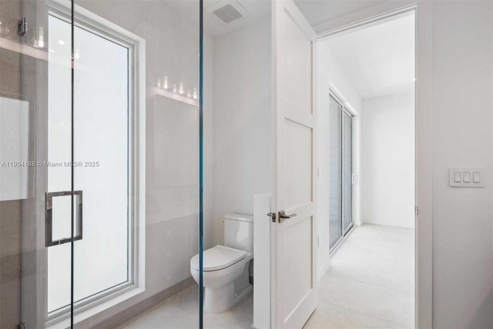 Small Image of 554 NORTH RIVERSIDE DR #B, Pompano Beach Number 42