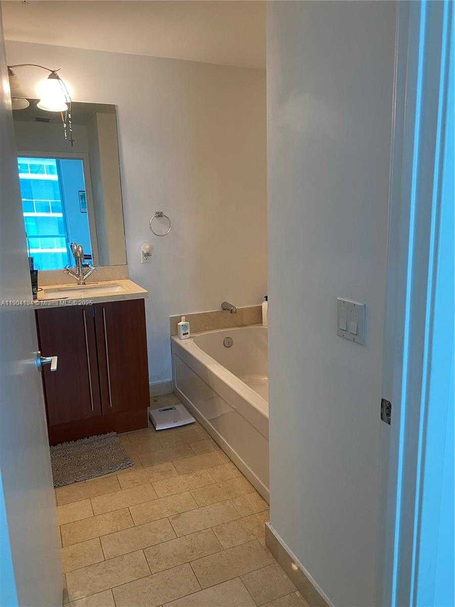 Small Image of 1111 SOUTH WEST 1ST AVE #2516-N, Miami Number 10