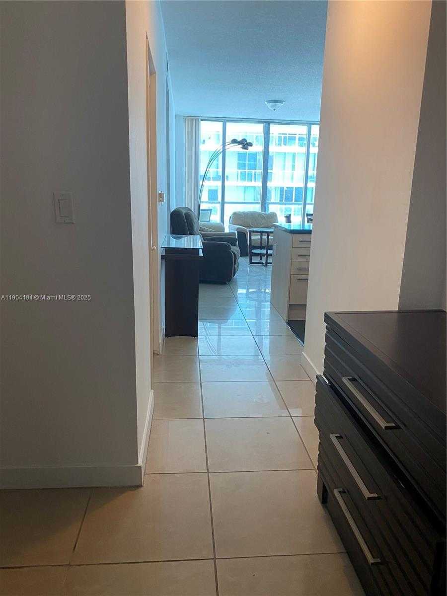 Small Image of 1111 SOUTH WEST 1ST AVE #2516-N, Miami Number 7