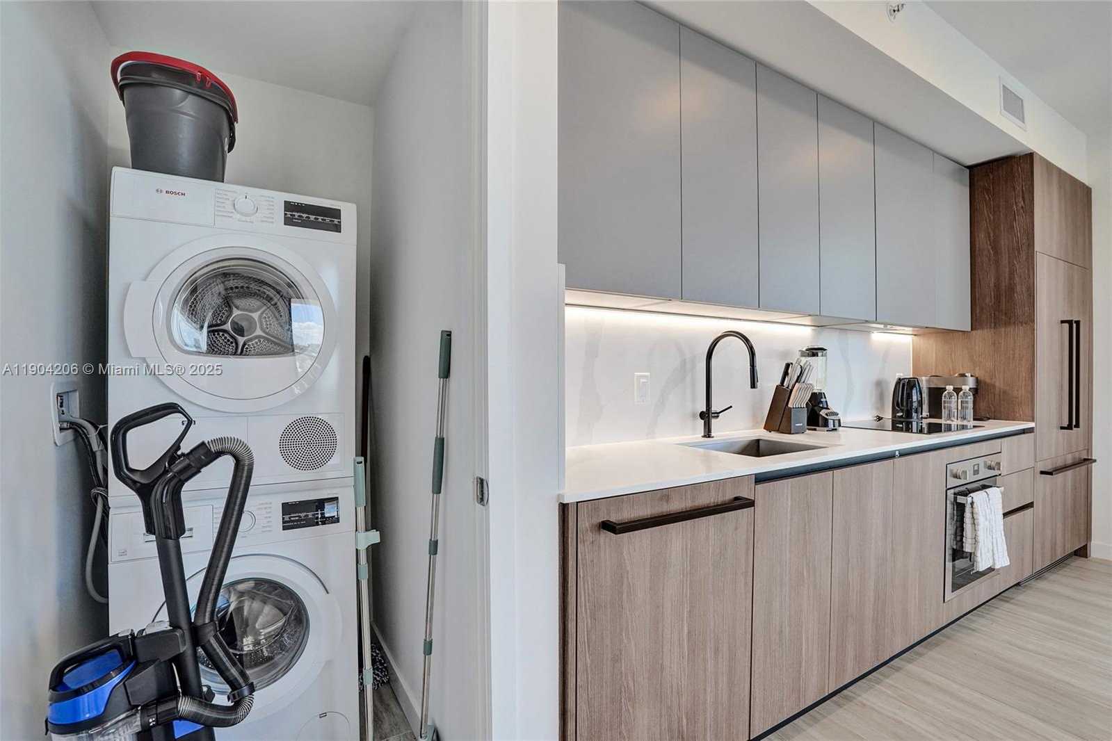 Small Image of 580 72ND ST #810, Miami Beach Number 17