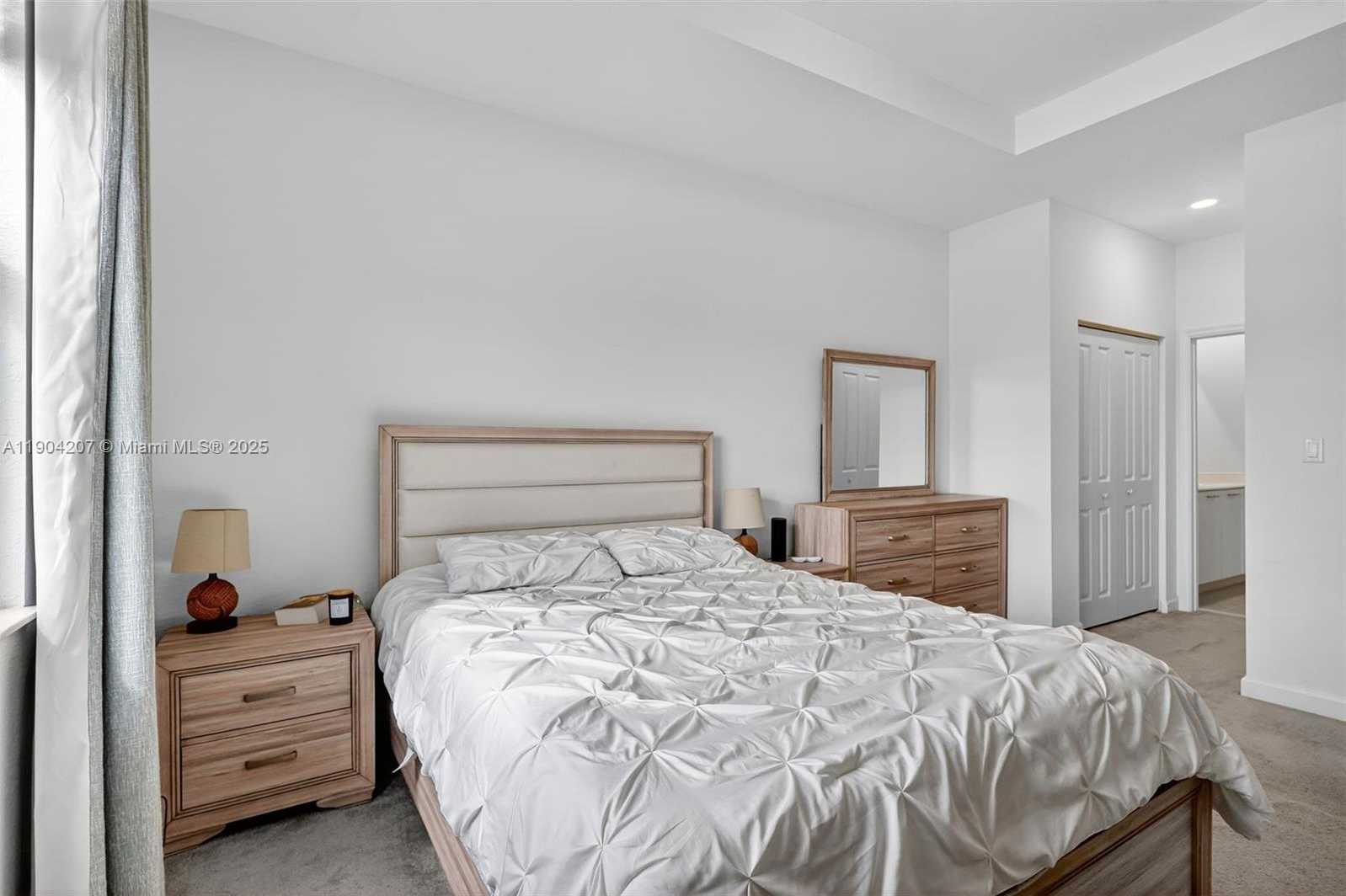 Small Image of 12936 NORTH WEST 22ND PL, Miami Number 25