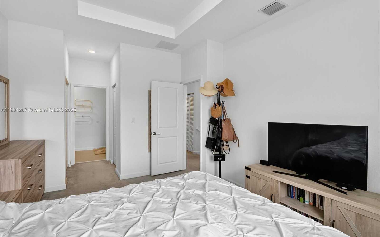 Small Image of 12936 NORTH WEST 22ND PL, Miami Number 26