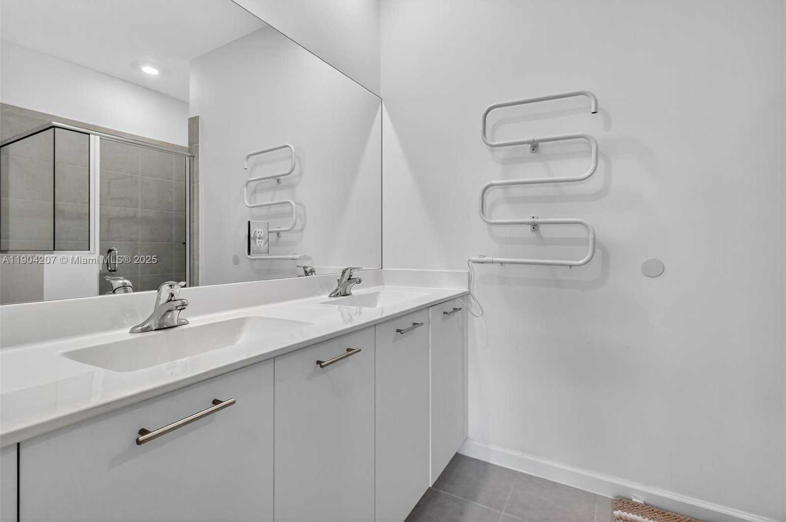 Small Image of 12936 NORTH WEST 22ND PL, Miami Number 27