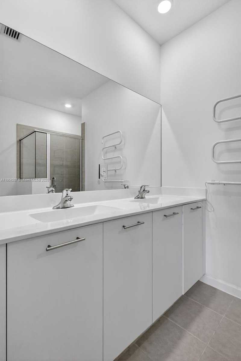 Small Image of 12936 NORTH WEST 22ND PL, Miami Number 28