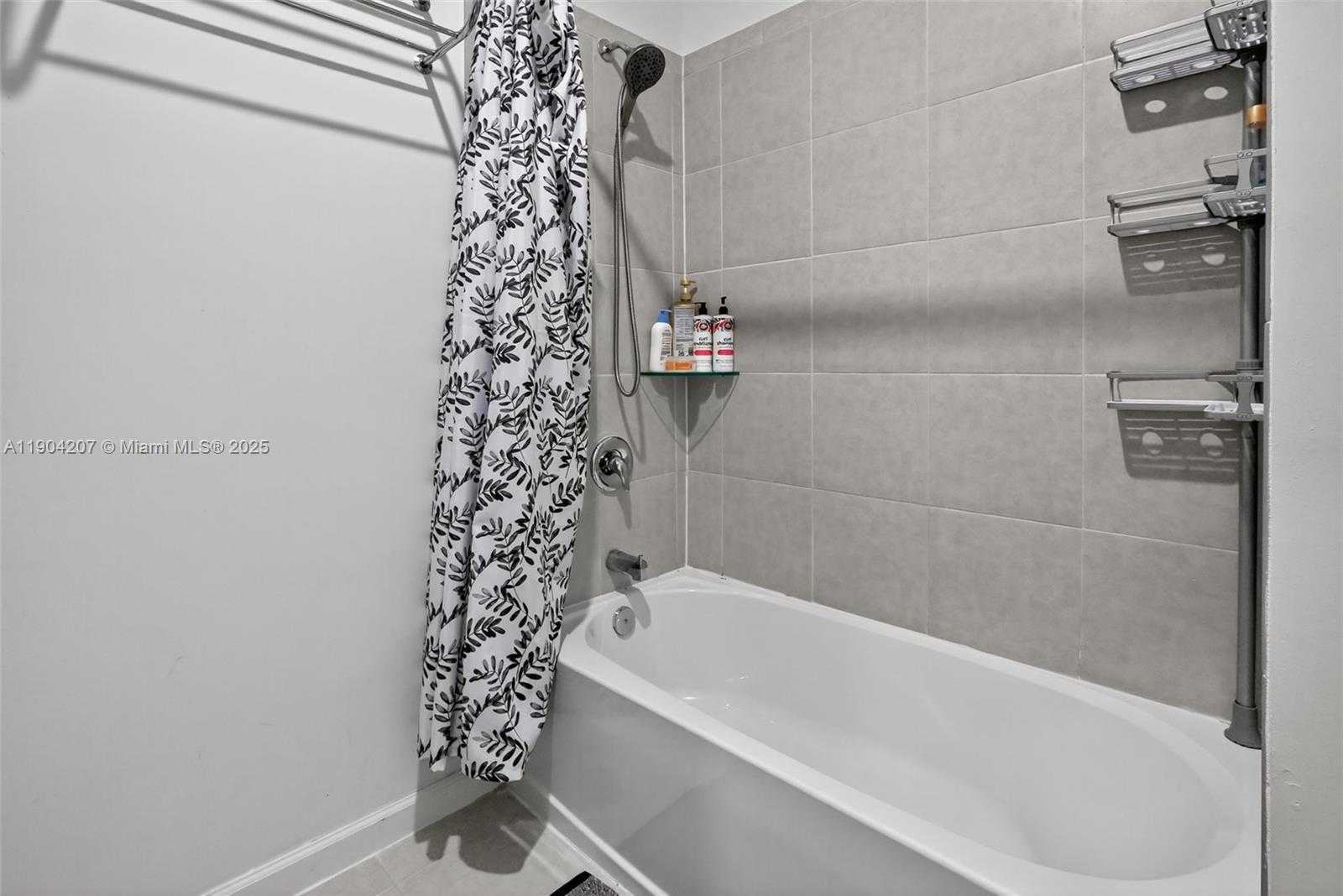 Small Image of 12936 NORTH WEST 22ND PL, Miami Number 33