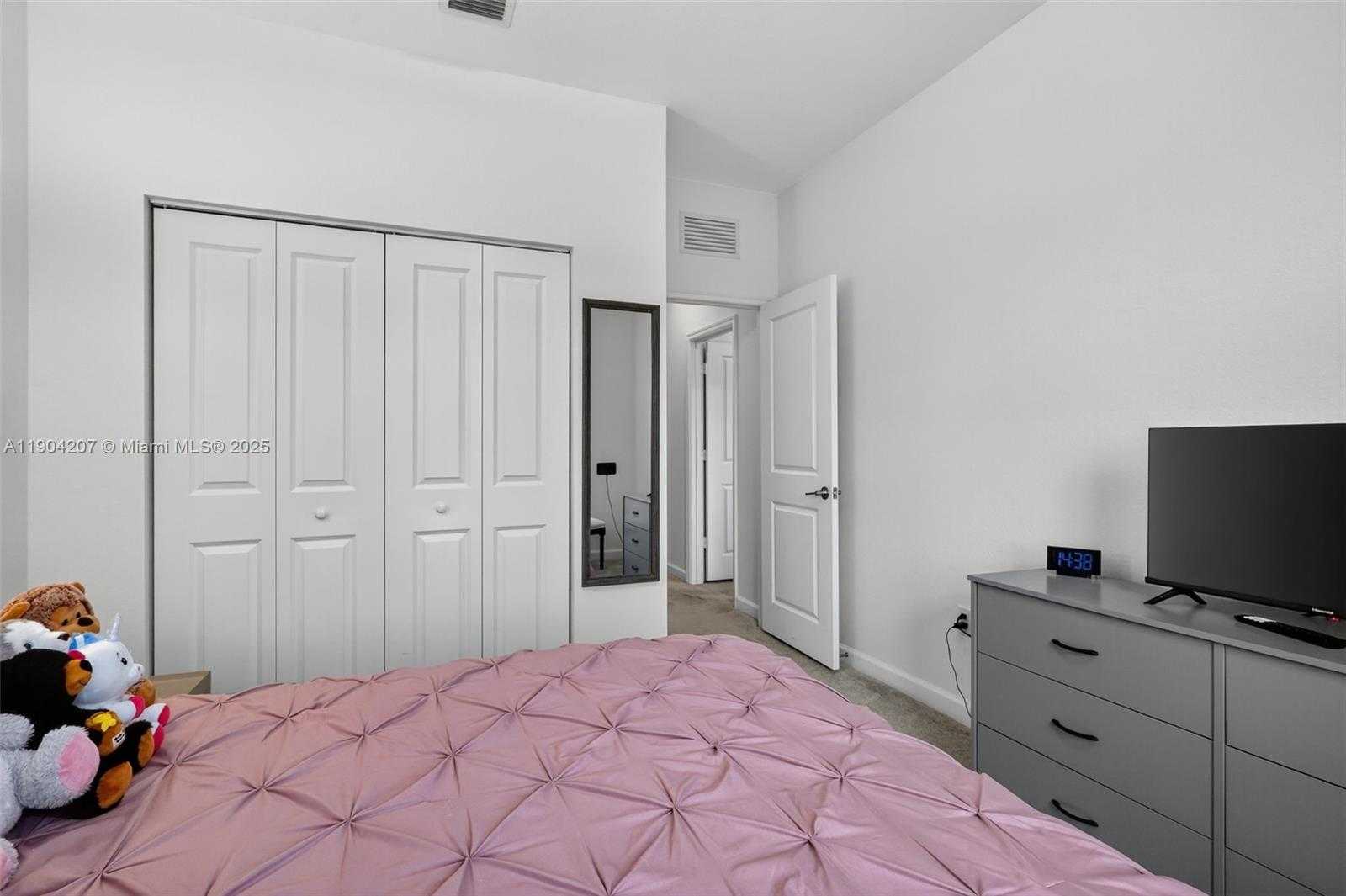 Small Image of 12936 NORTH WEST 22ND PL, Miami Number 37