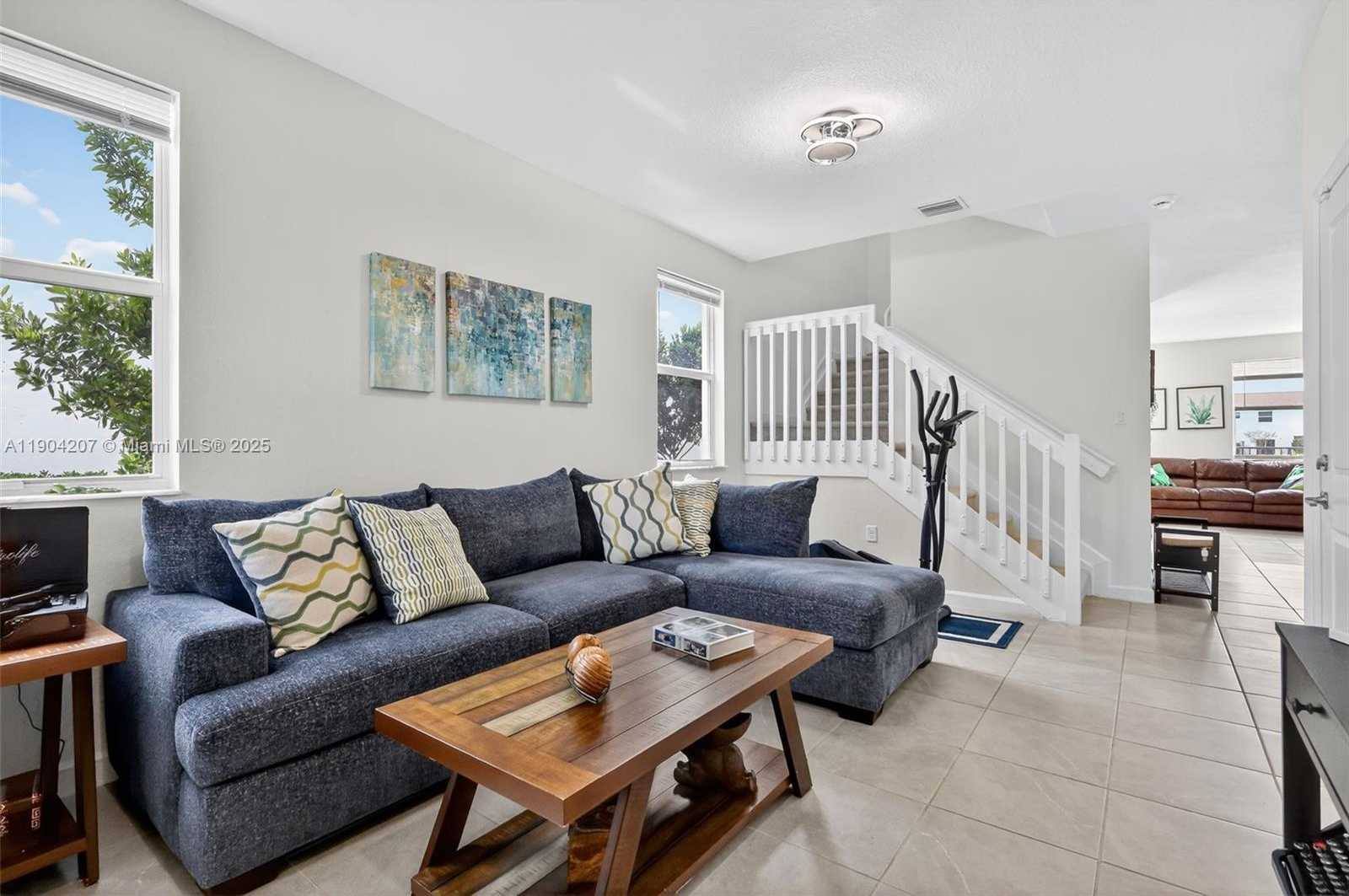 Small Image of 12936 NORTH WEST 22ND PL, Miami Number 4