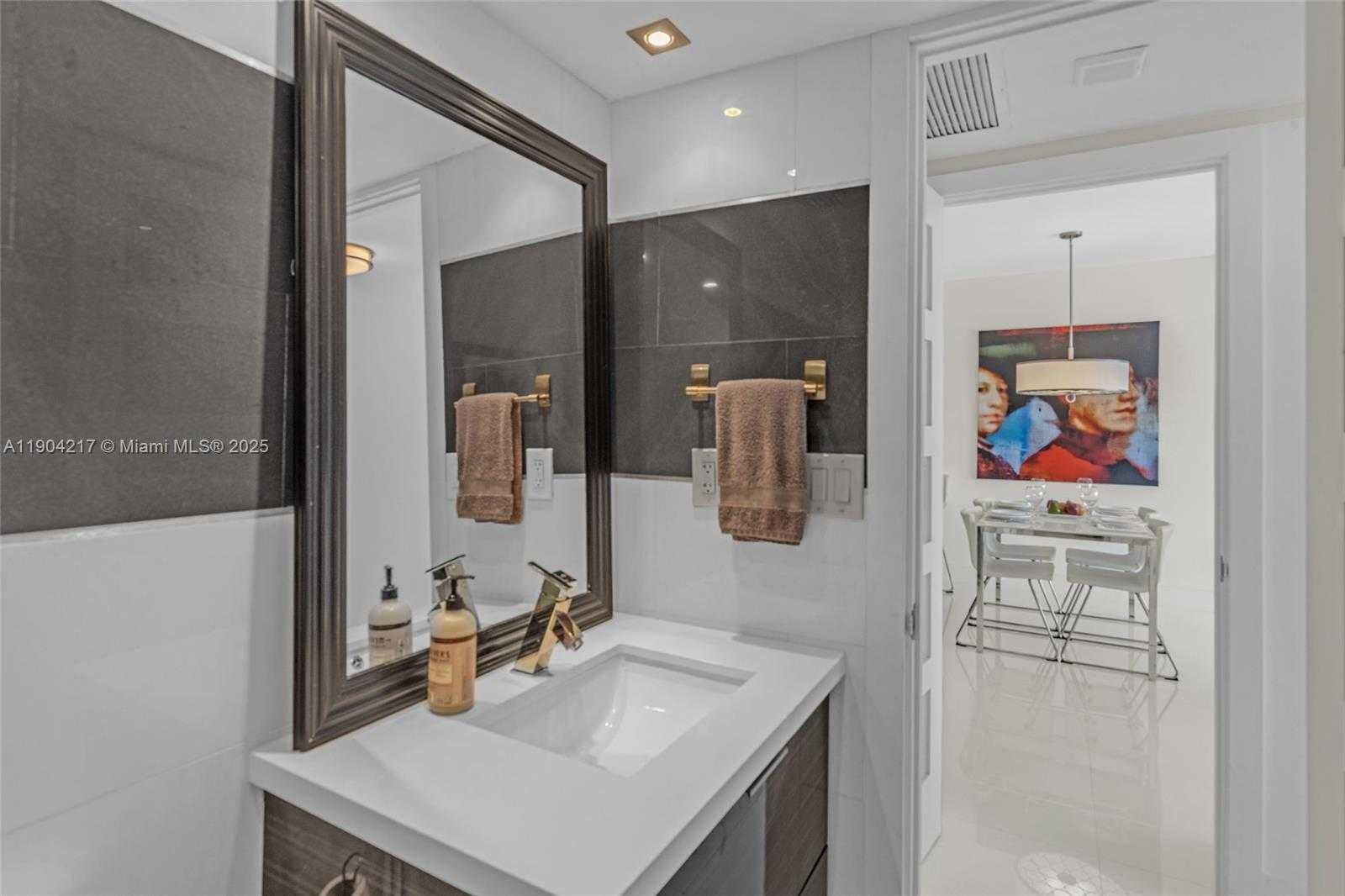 Small Image of 1950 SOUTH OCEAN DR #22N, Hallandale Beach Number 24