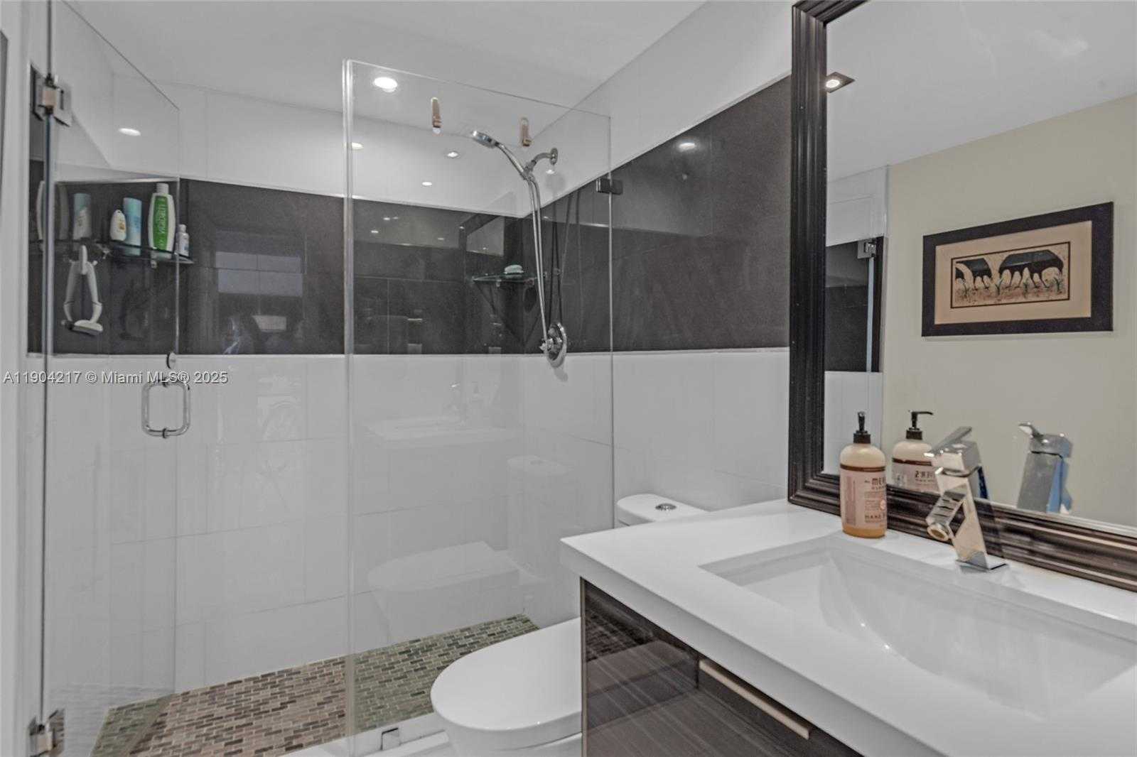 Small Image of 1950 SOUTH OCEAN DR #22N, Hallandale Beach Number 26