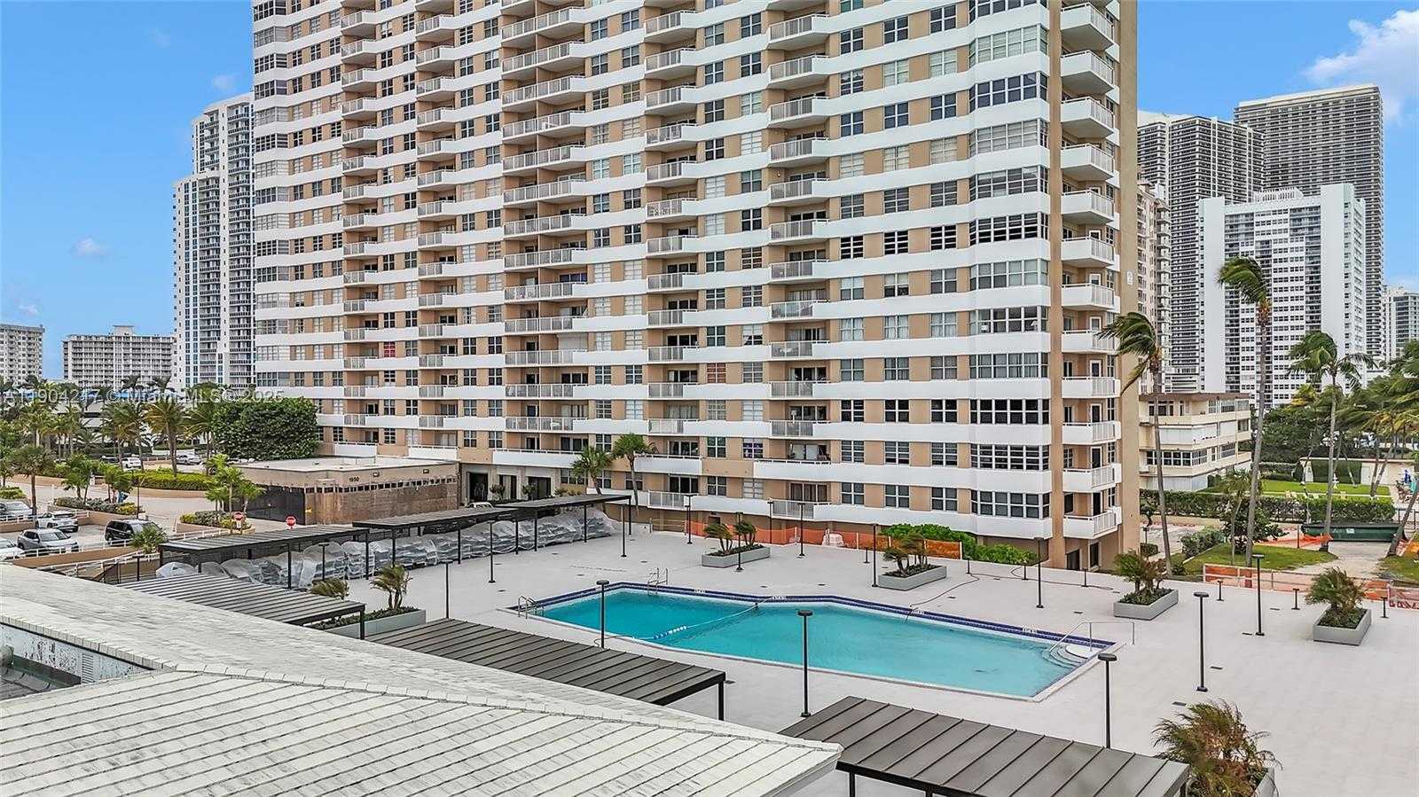 Small Image of 1950 SOUTH OCEAN DR #22N, Hallandale Beach Number 38