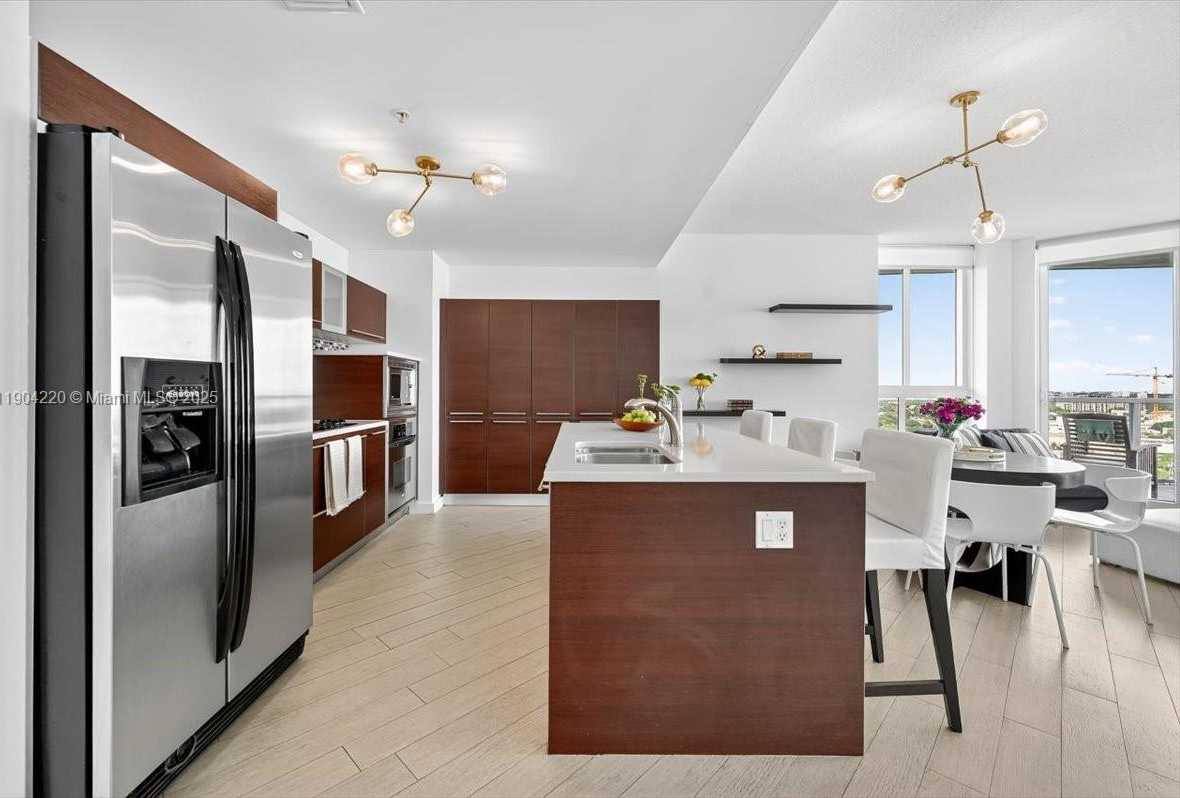 Small Image of 1900 NORTH BAYSHORE DR #1518, Miami Number 11