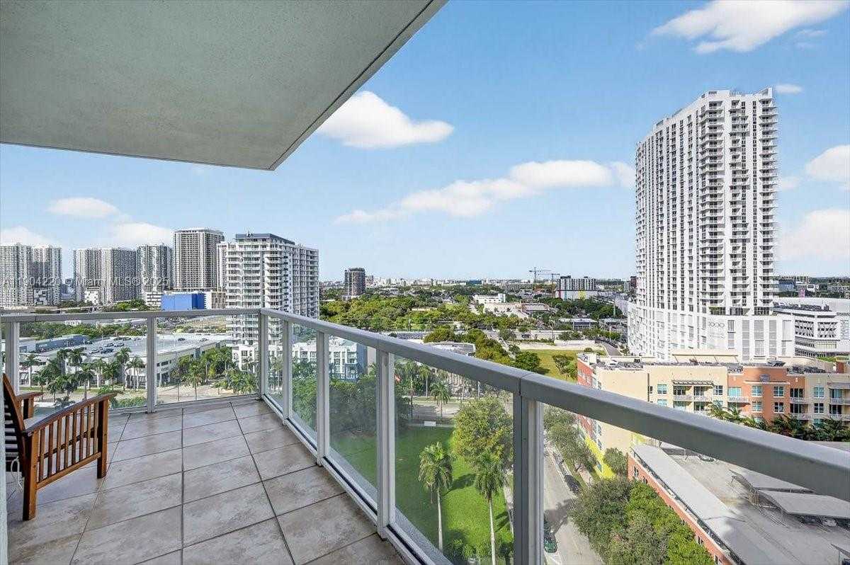 Small Image of 1900 NORTH BAYSHORE DR #1518, Miami Number 36