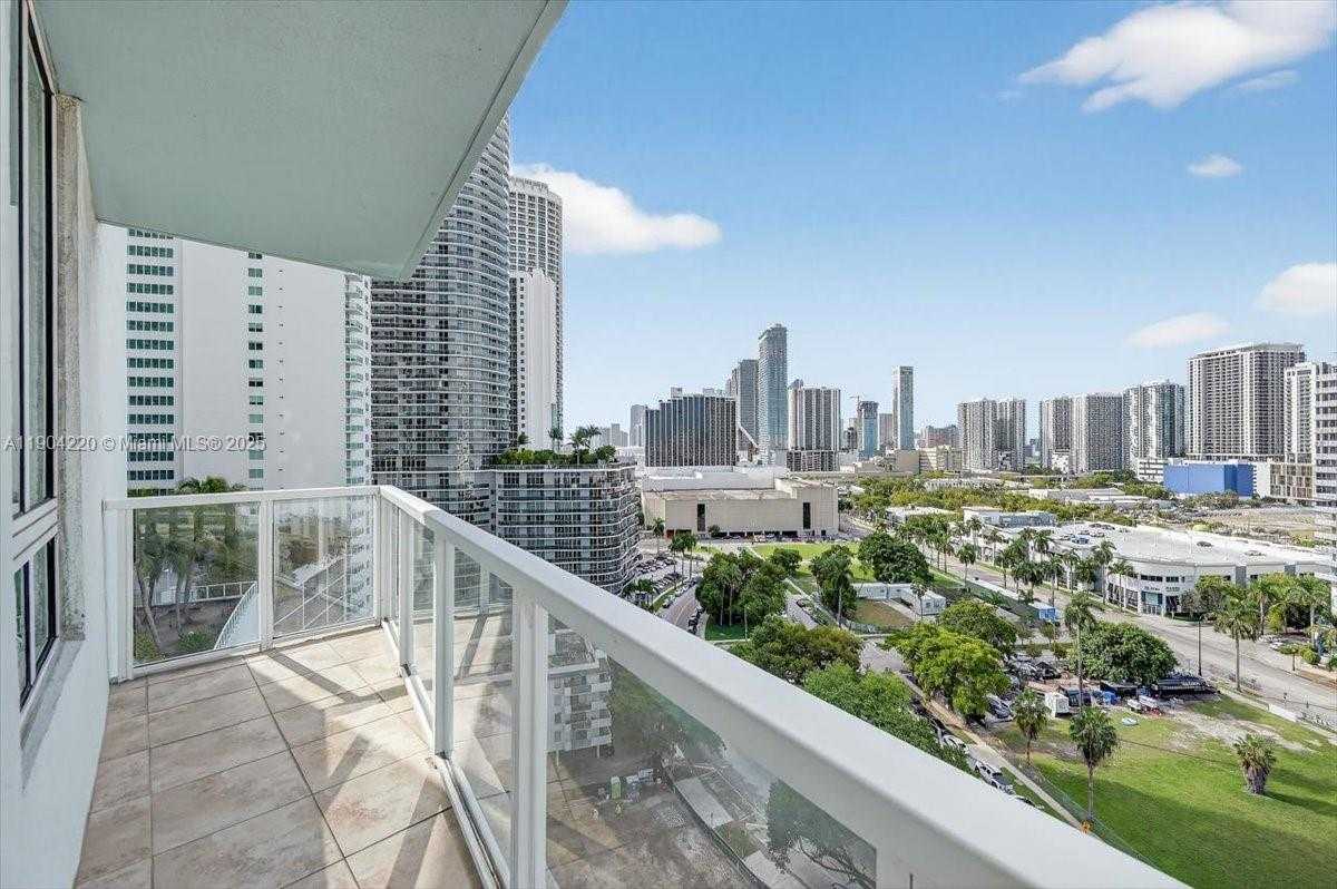 Small Image of 1900 NORTH BAYSHORE DR #1518, Miami Number 40