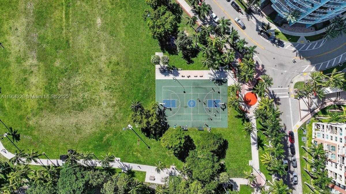 Small Image of 1900 NORTH BAYSHORE DR #1518, Miami Number 50