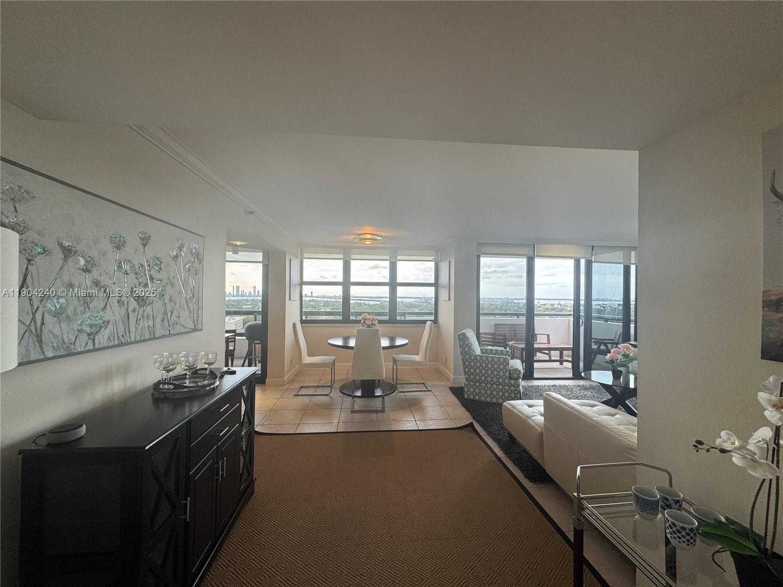 Small Image of 2555 COLLINS AVE #2002, Miami Beach Number 14
