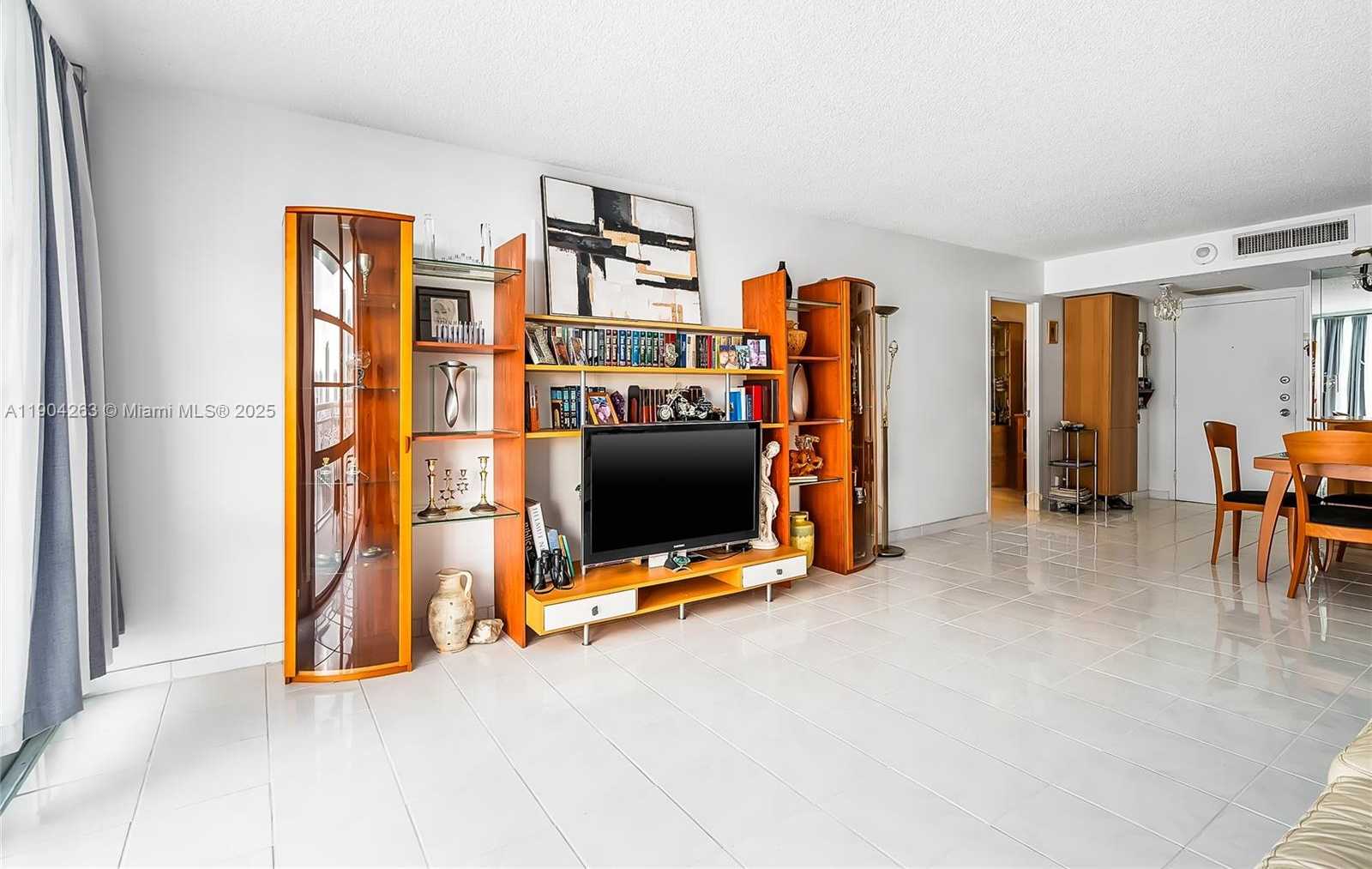Small Image of 301 174TH ST #2208, Sunny Isles Beach Number 12