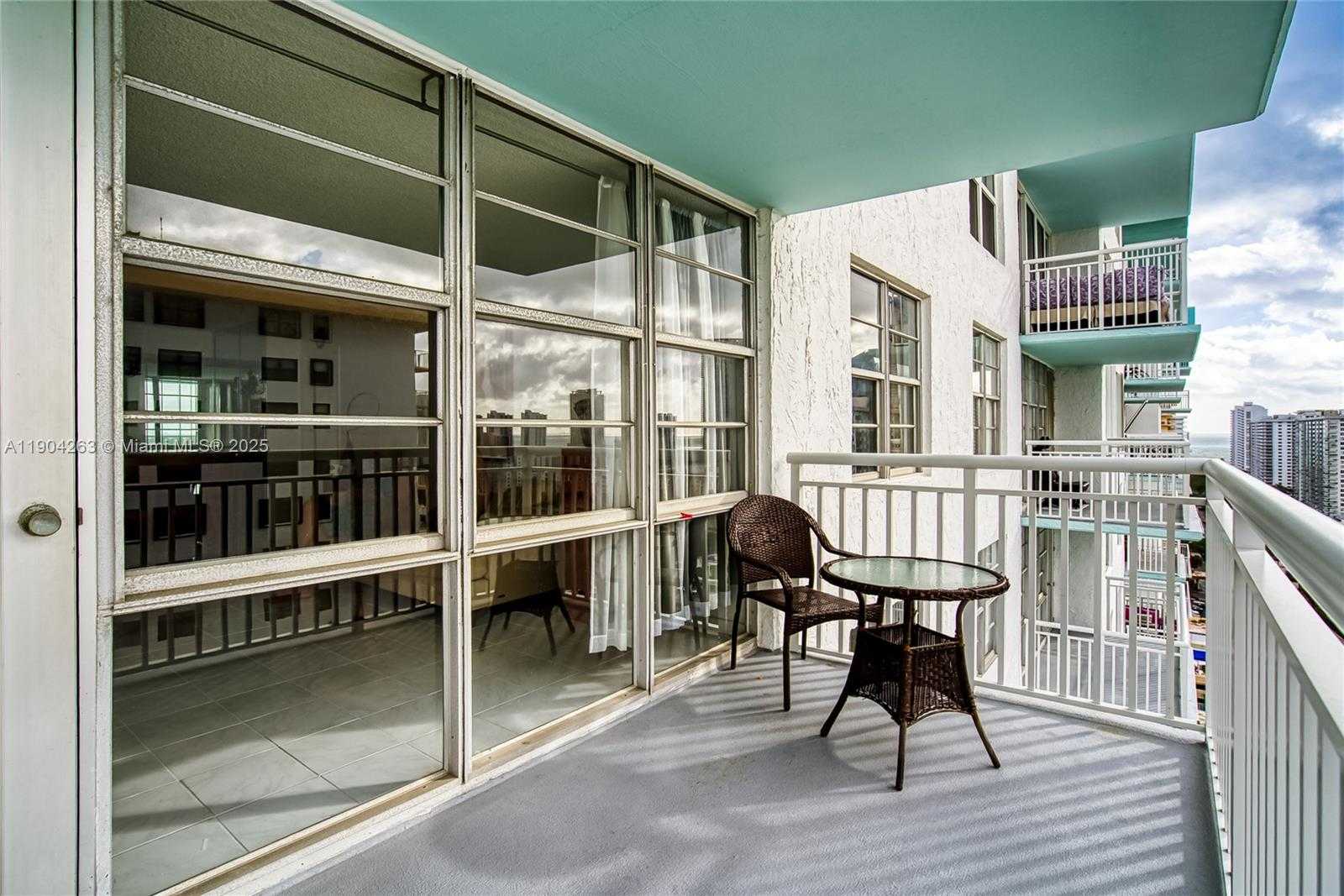 Small Image of 301 174TH ST #2208, Sunny Isles Beach Number 5