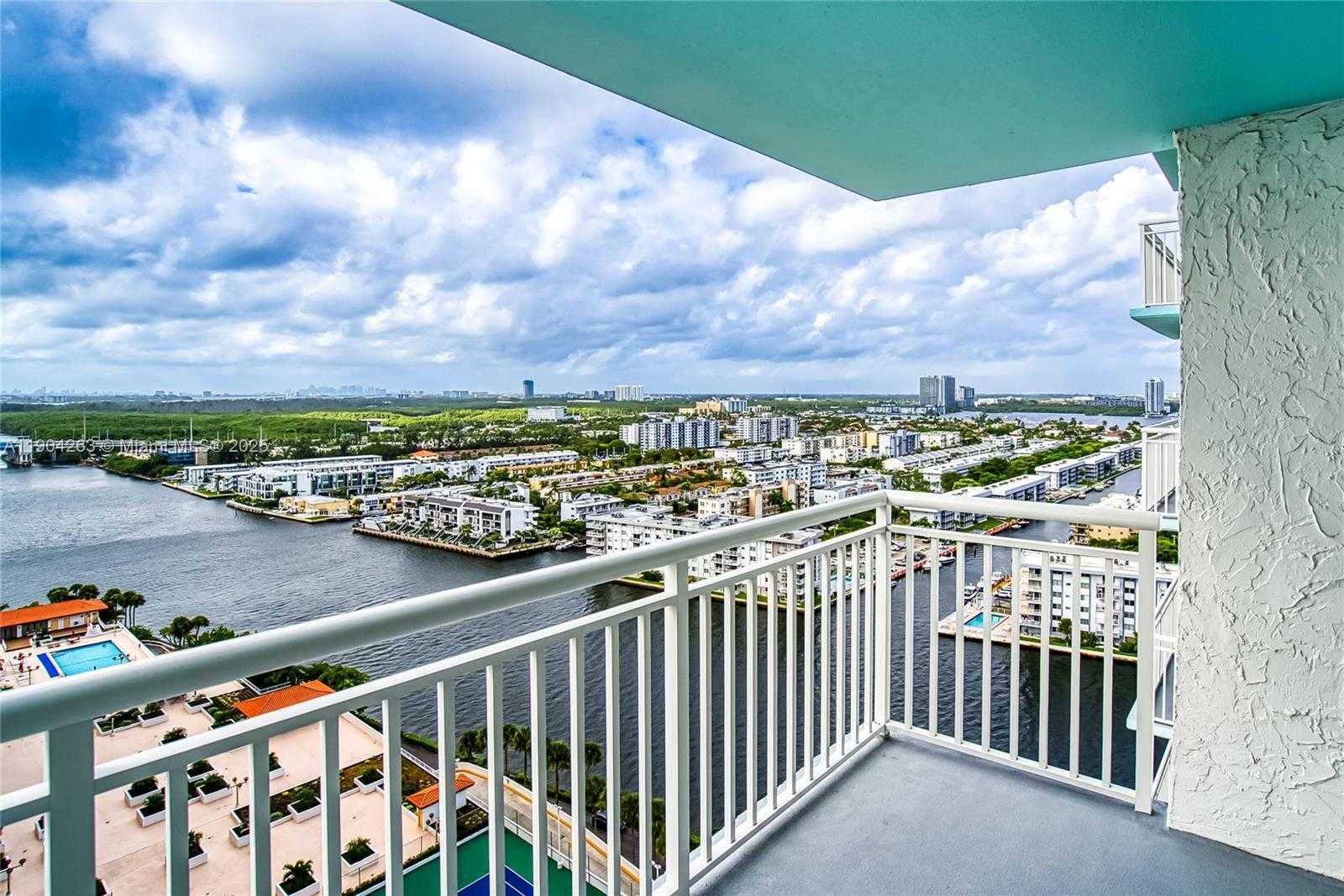 Small Image of 301 174TH ST #2208, Sunny Isles Beach Number 7