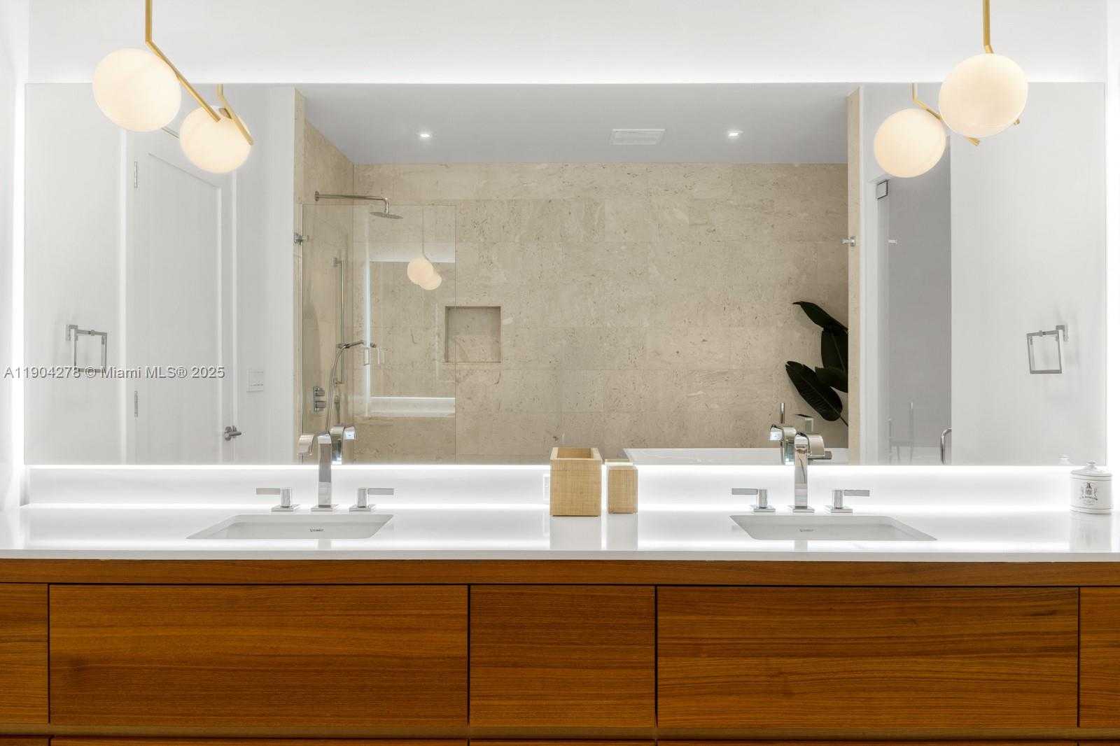 Small Image of 3581 EAST GLENCOE ST #501, Miami Number 20