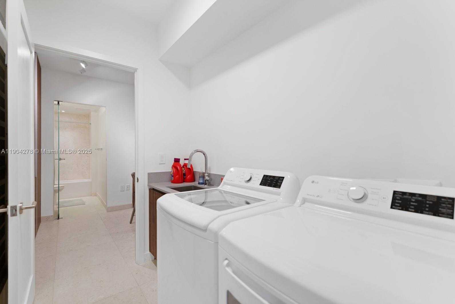Small Image of 3581 EAST GLENCOE ST #501, Miami Number 27