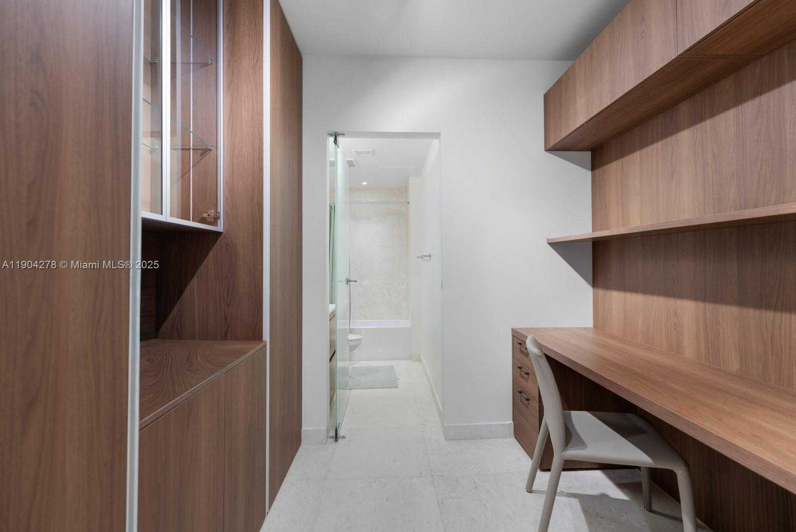 Small Image of 3581 EAST GLENCOE ST #501, Miami Number 28