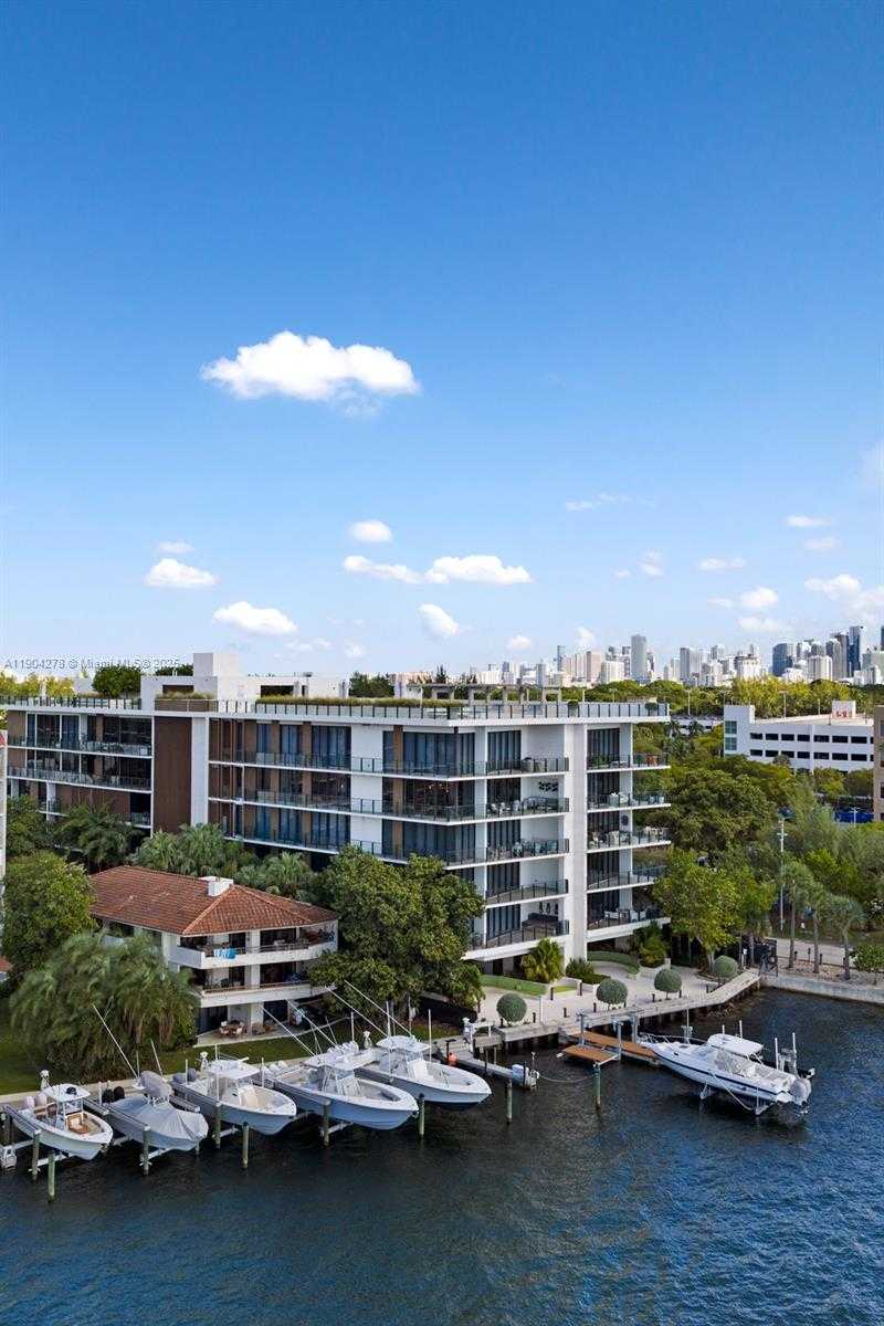 Small Image of 3581 EAST GLENCOE ST #501, Miami Number 41