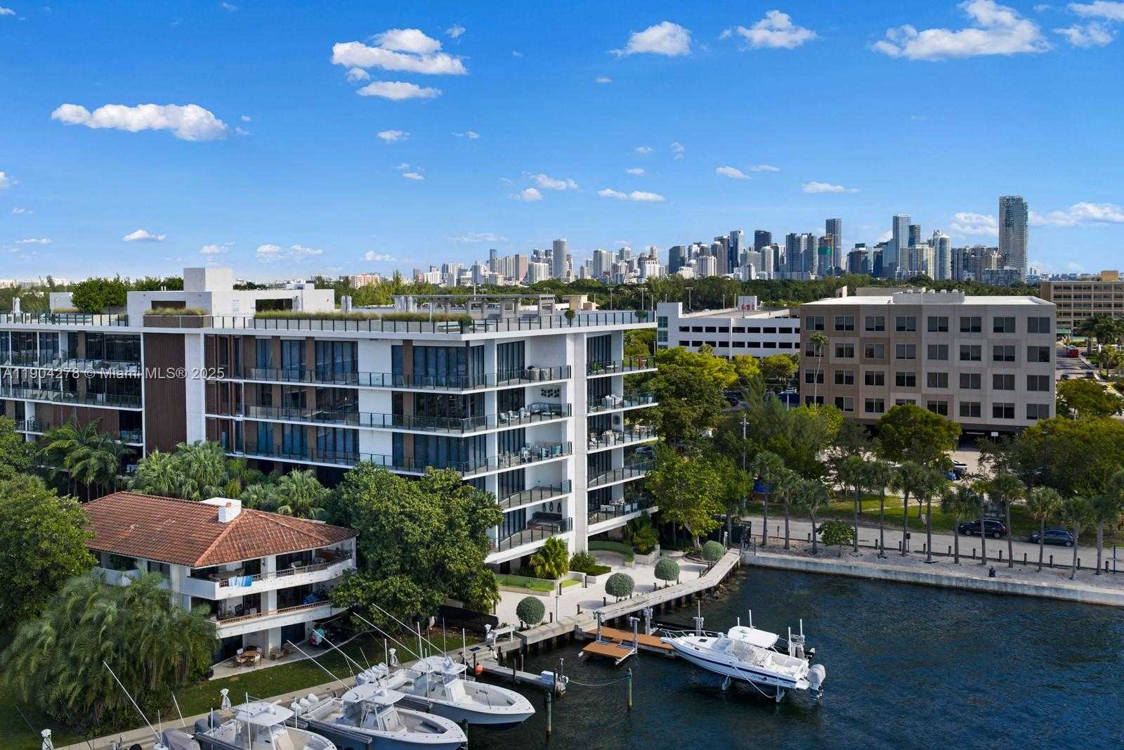 Small Image of 3581 EAST GLENCOE ST #501, Miami Number 42