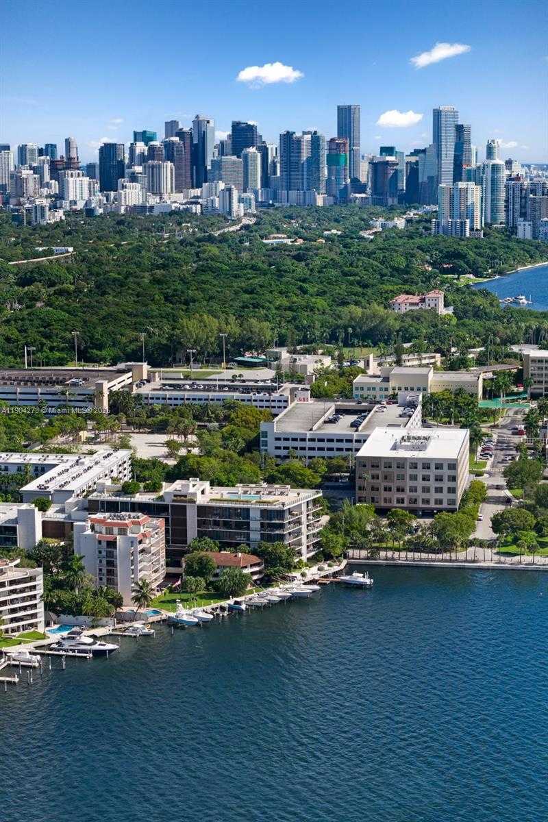 Small Image of 3581 EAST GLENCOE ST #501, Miami Number 44