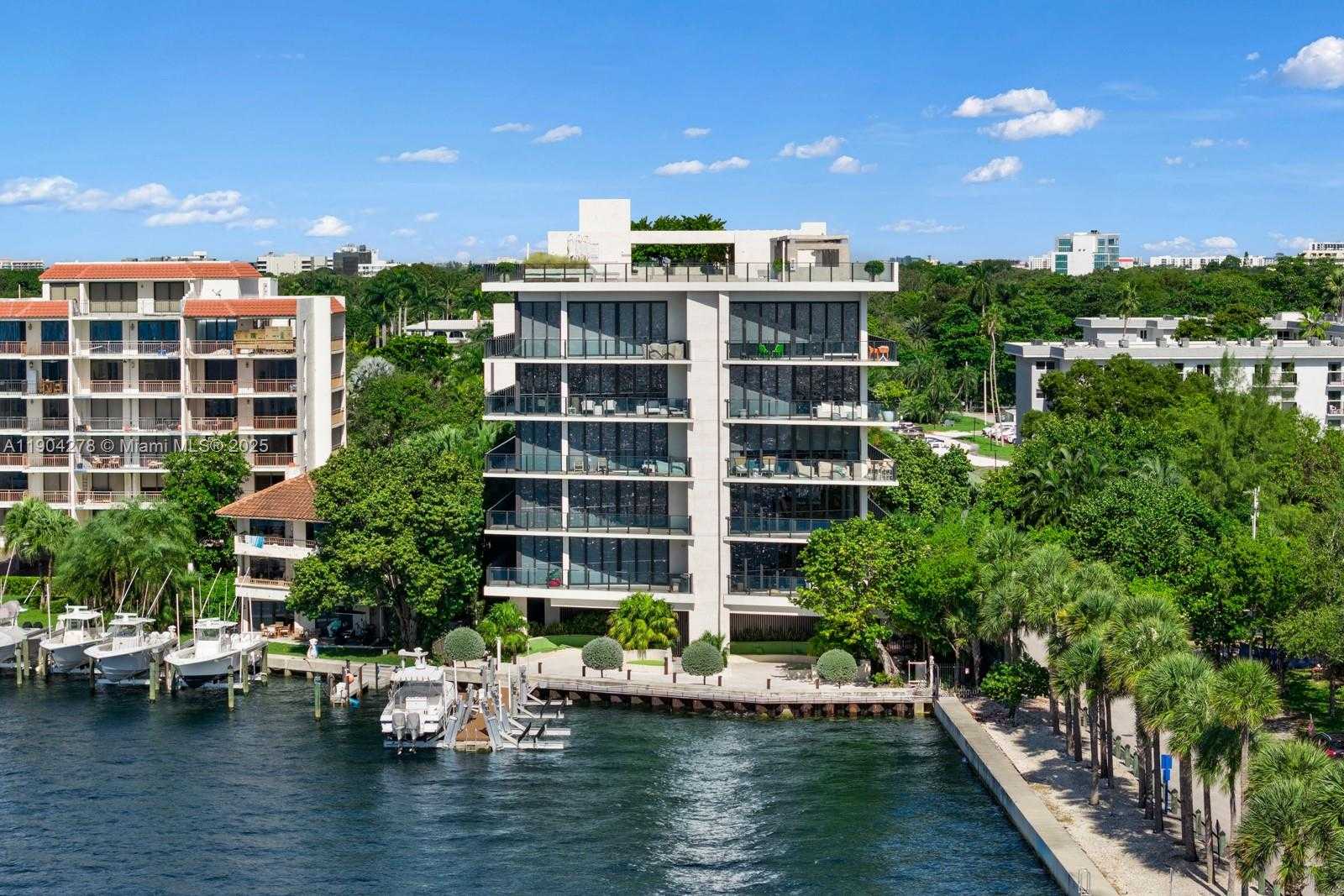 Small Image of 3581 EAST GLENCOE ST #501, Miami Number 46