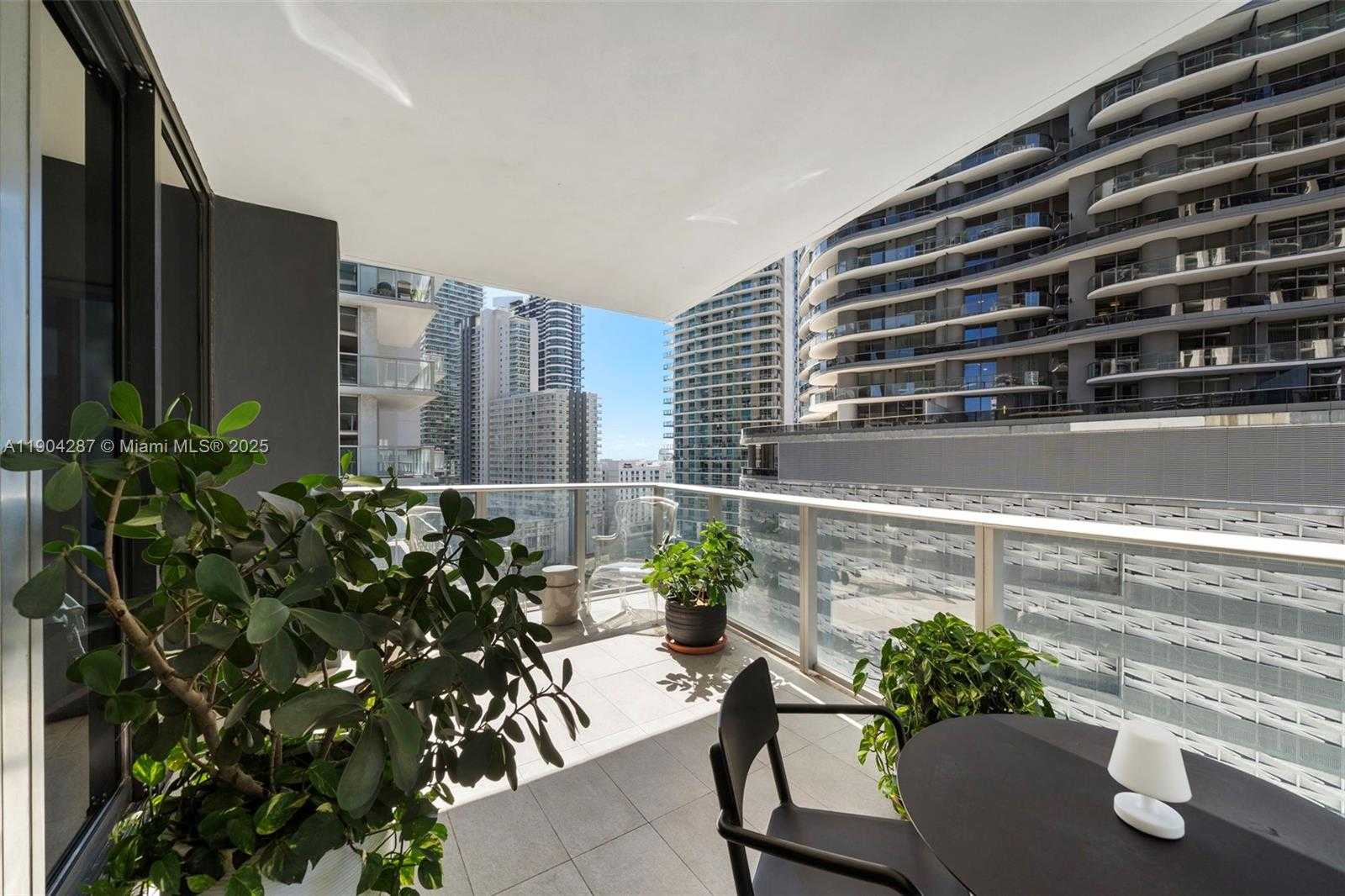 Small Image of 1010 BRICKELL AVE #1706, Miami Number 13