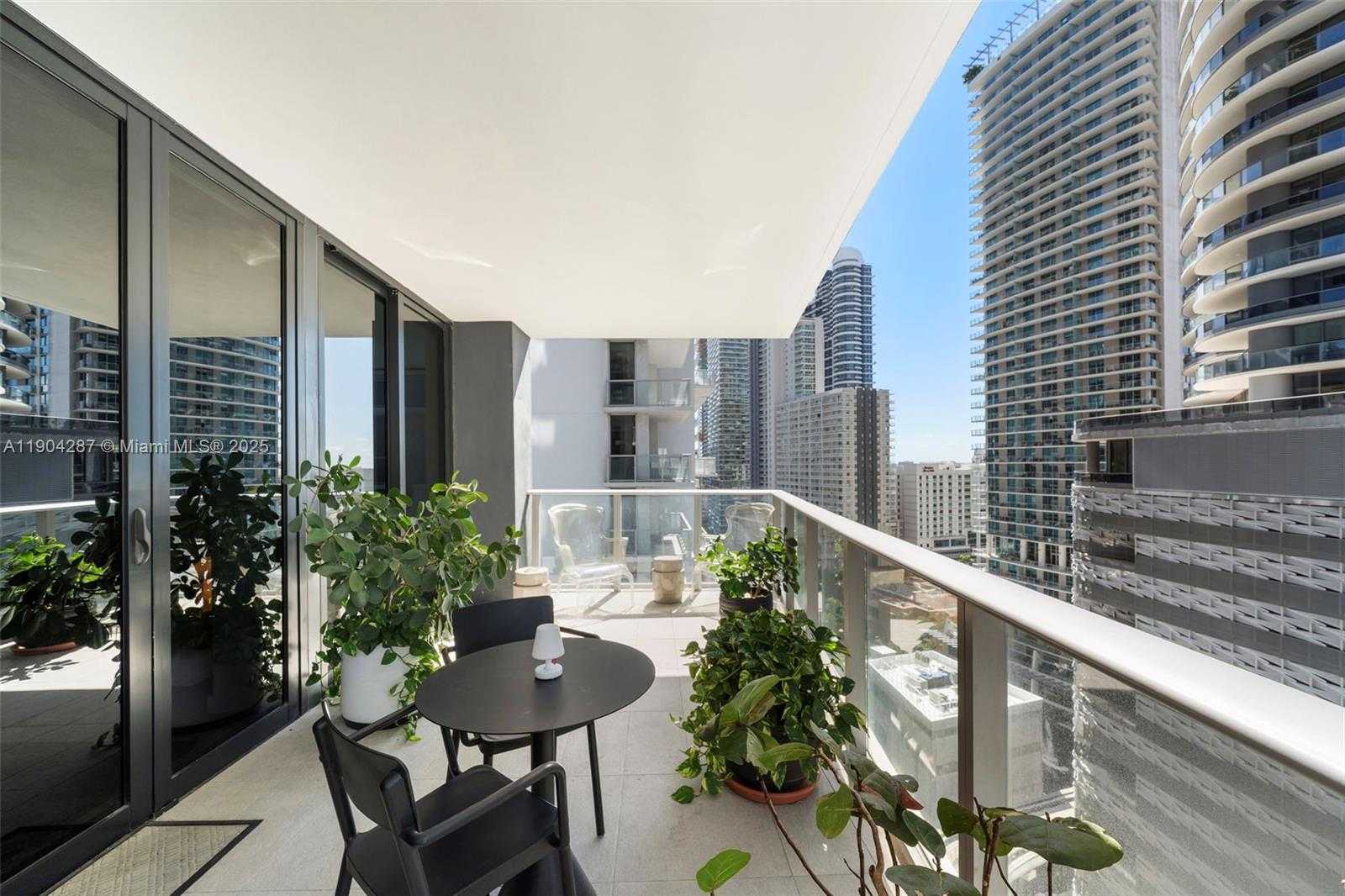 Small Image of 1010 BRICKELL AVE #1706, Miami Number 14
