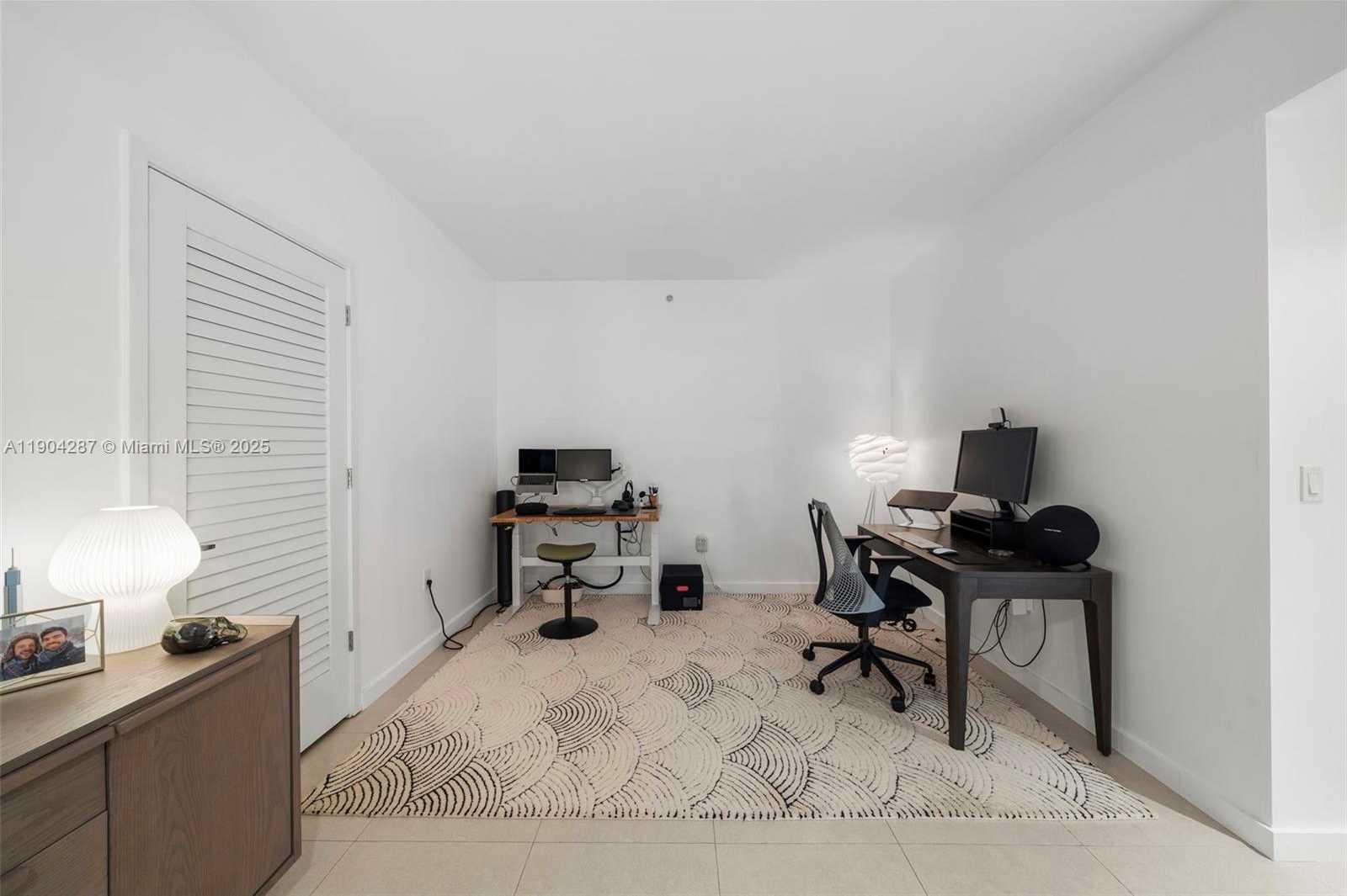 Small Image of 1010 BRICKELL AVE #1706, Miami Number 27