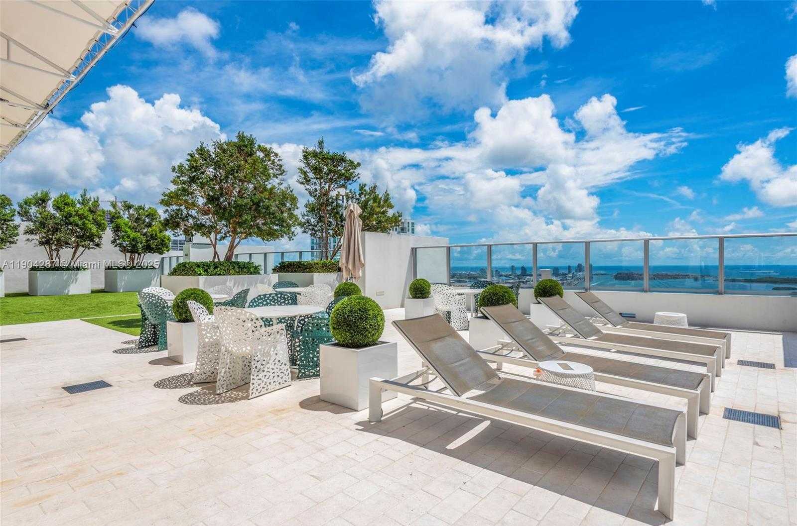 Small Image of 1010 BRICKELL AVE #1706, Miami Number 32