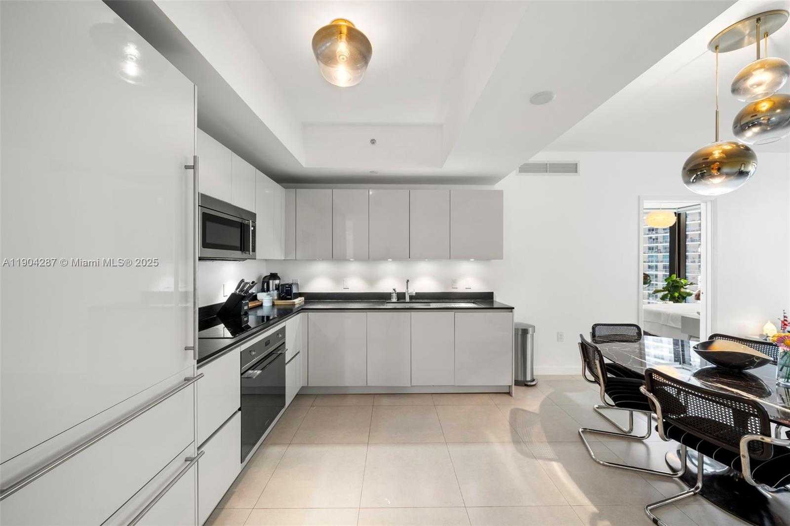 Small Image of 1010 BRICKELL AVE #1706, Miami Number 6