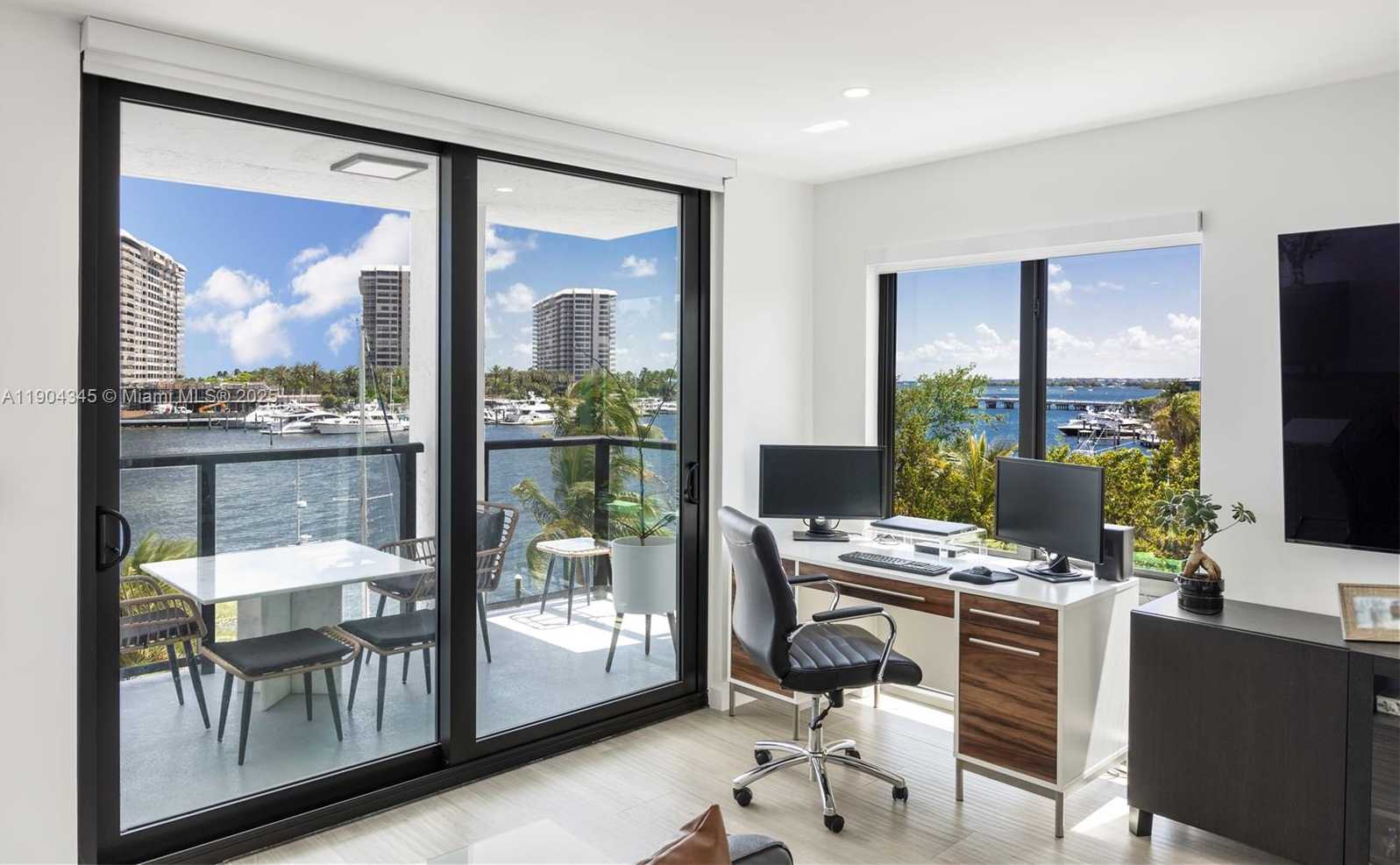 Small Image of 1600 SOUTH BAYSHORE LN #4B, Miami Number 11