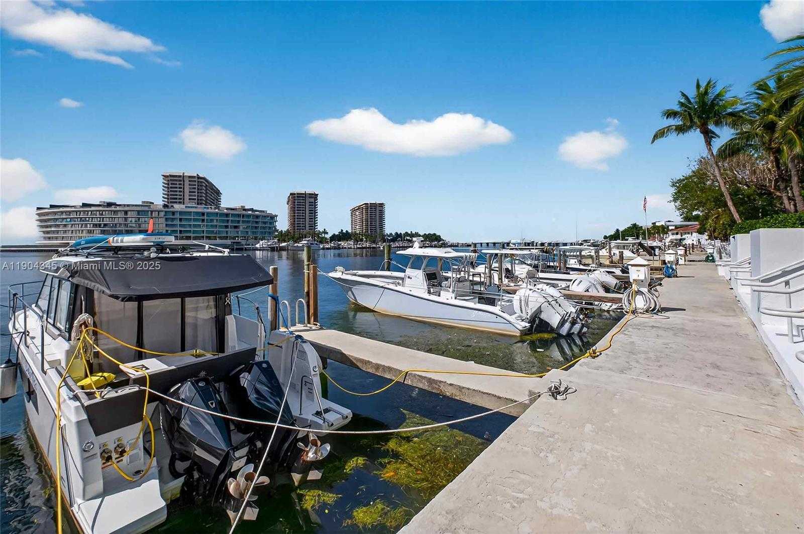 Small Image of 1600 SOUTH BAYSHORE LN #4B, Miami Number 38