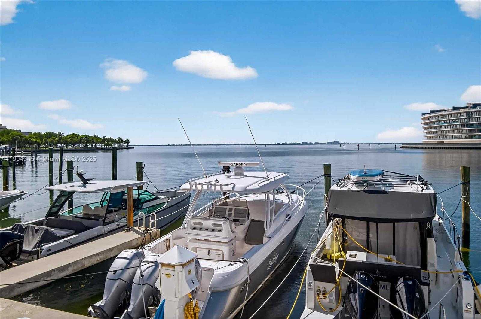 Small Image of 1600 SOUTH BAYSHORE LN #4B, Miami Number 39