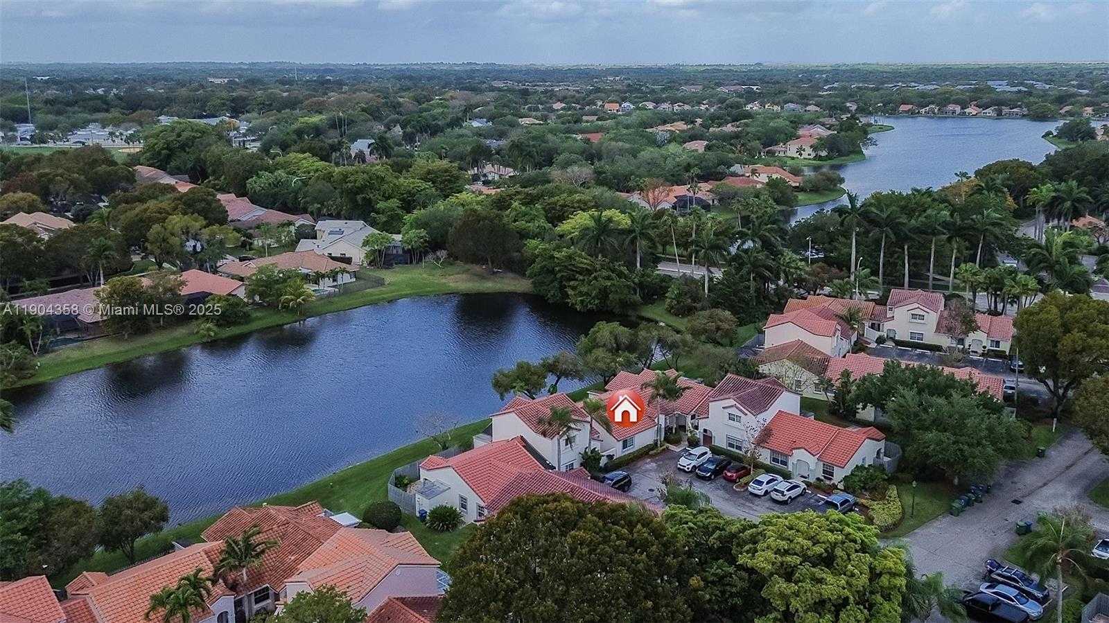 Small Image of 1568 SPRINGSIDE DR #1568, Weston Number 3