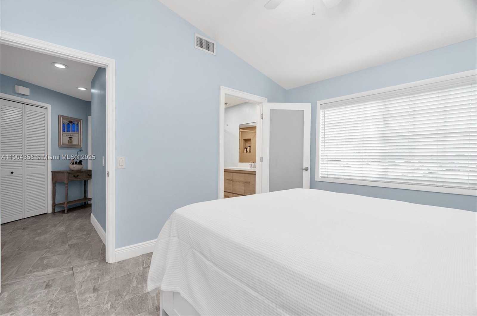 Small Image of 1568 SPRINGSIDE DR #1568, Weston Number 40