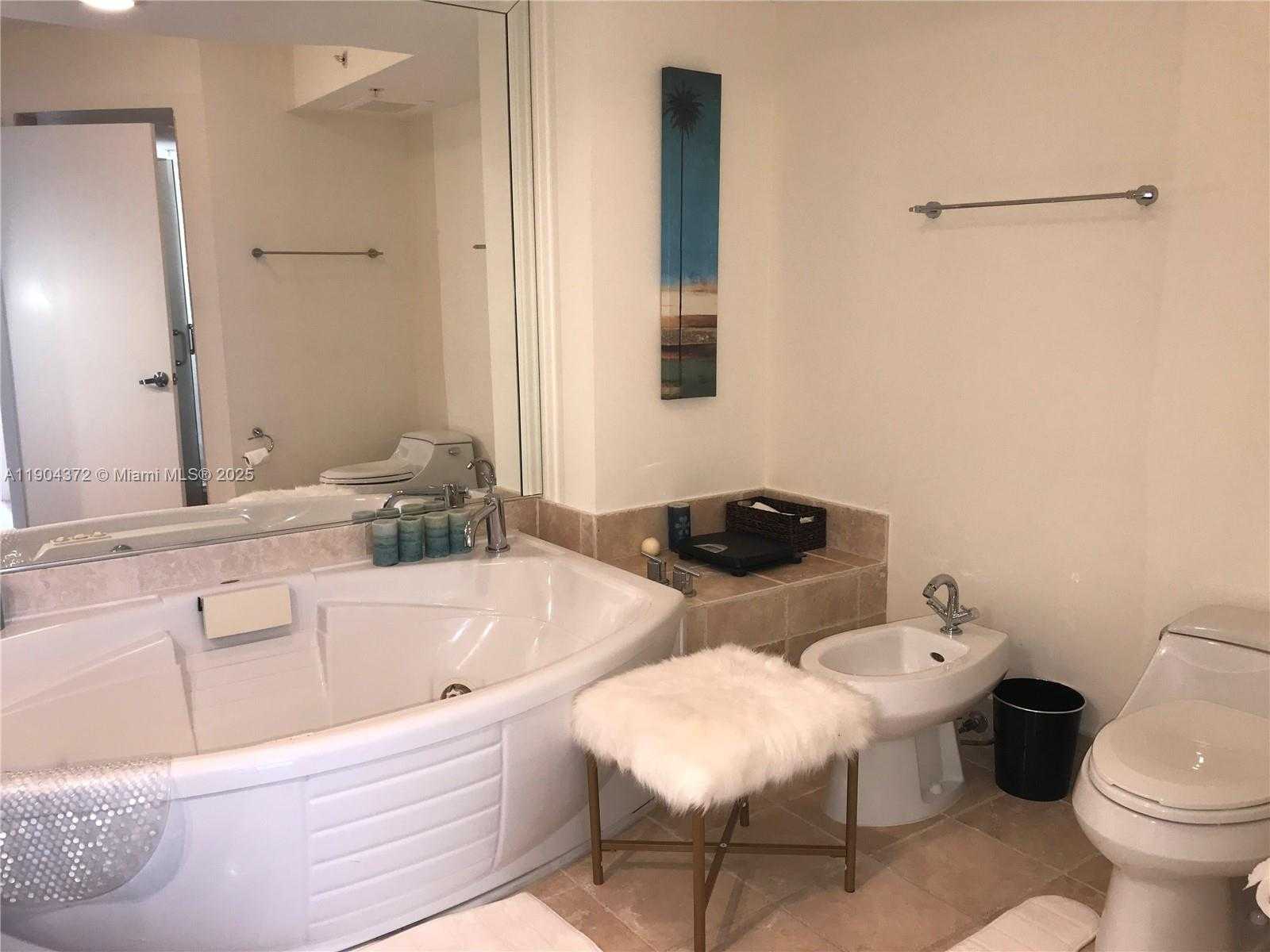 Small Image of 18201 COLLINS AVE #5104, Sunny Isles Beach Number 15